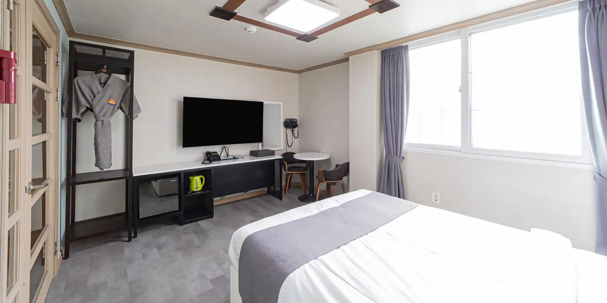 Bed in Sokcho Ritz Hotel