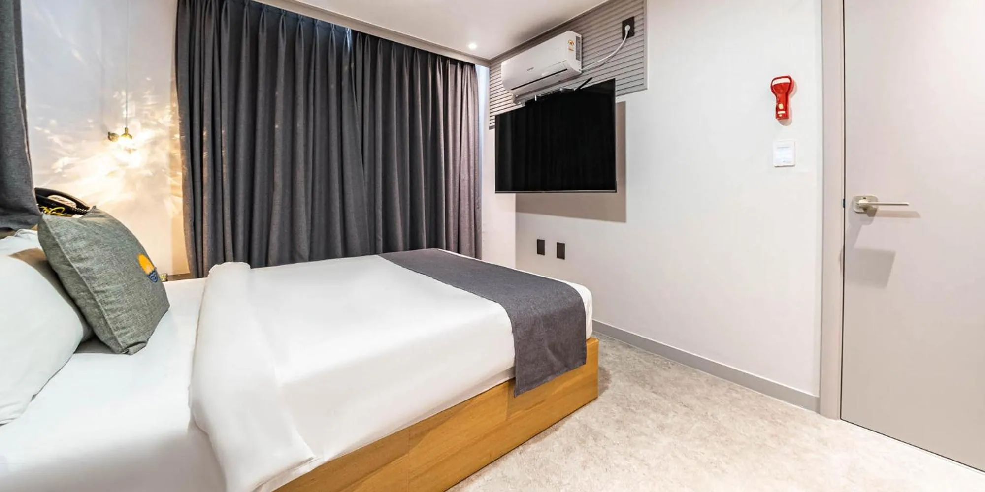 Bed in Sokcho Ritz Hotel