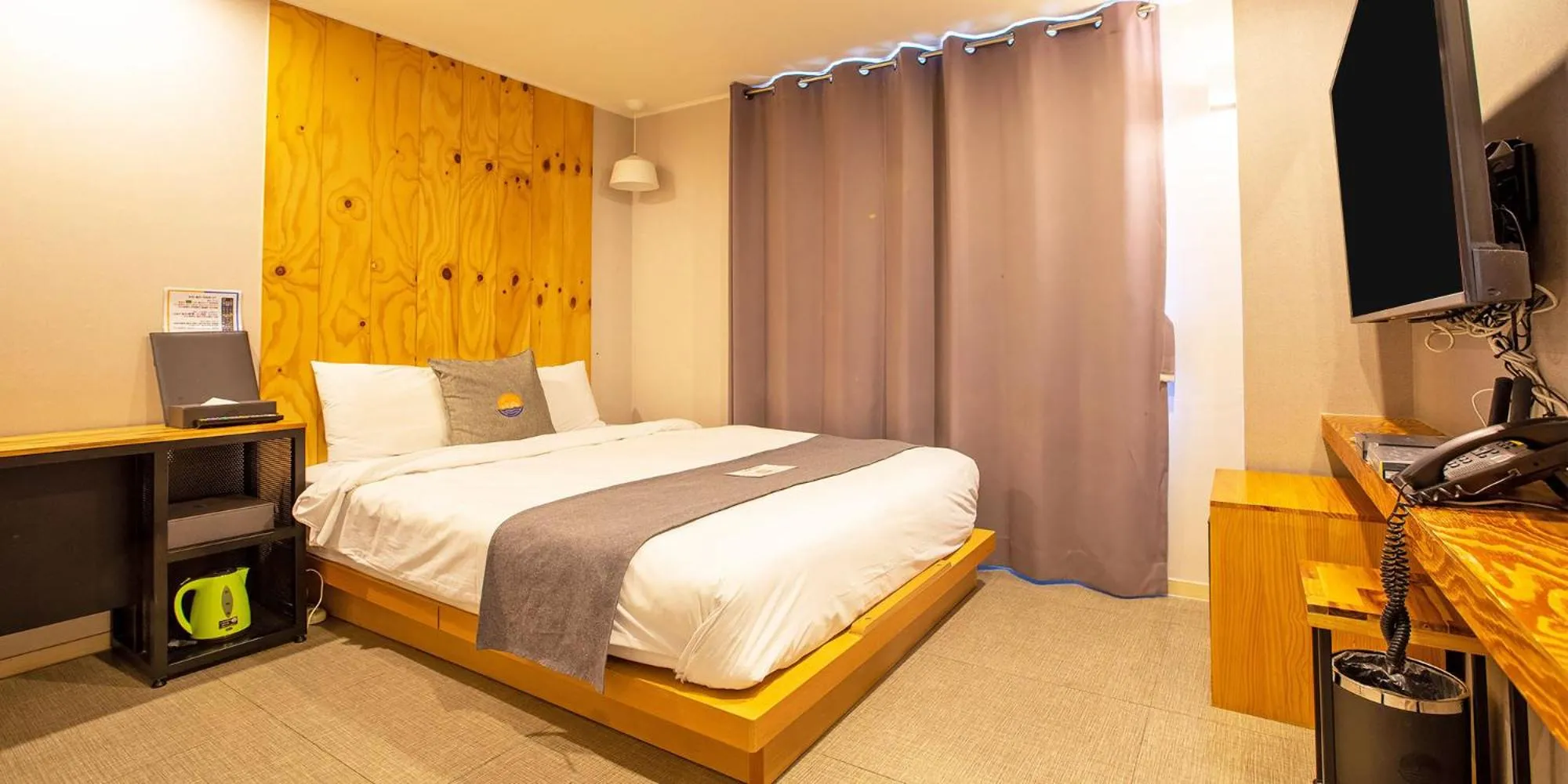 Bed in Sokcho Ritz Hotel