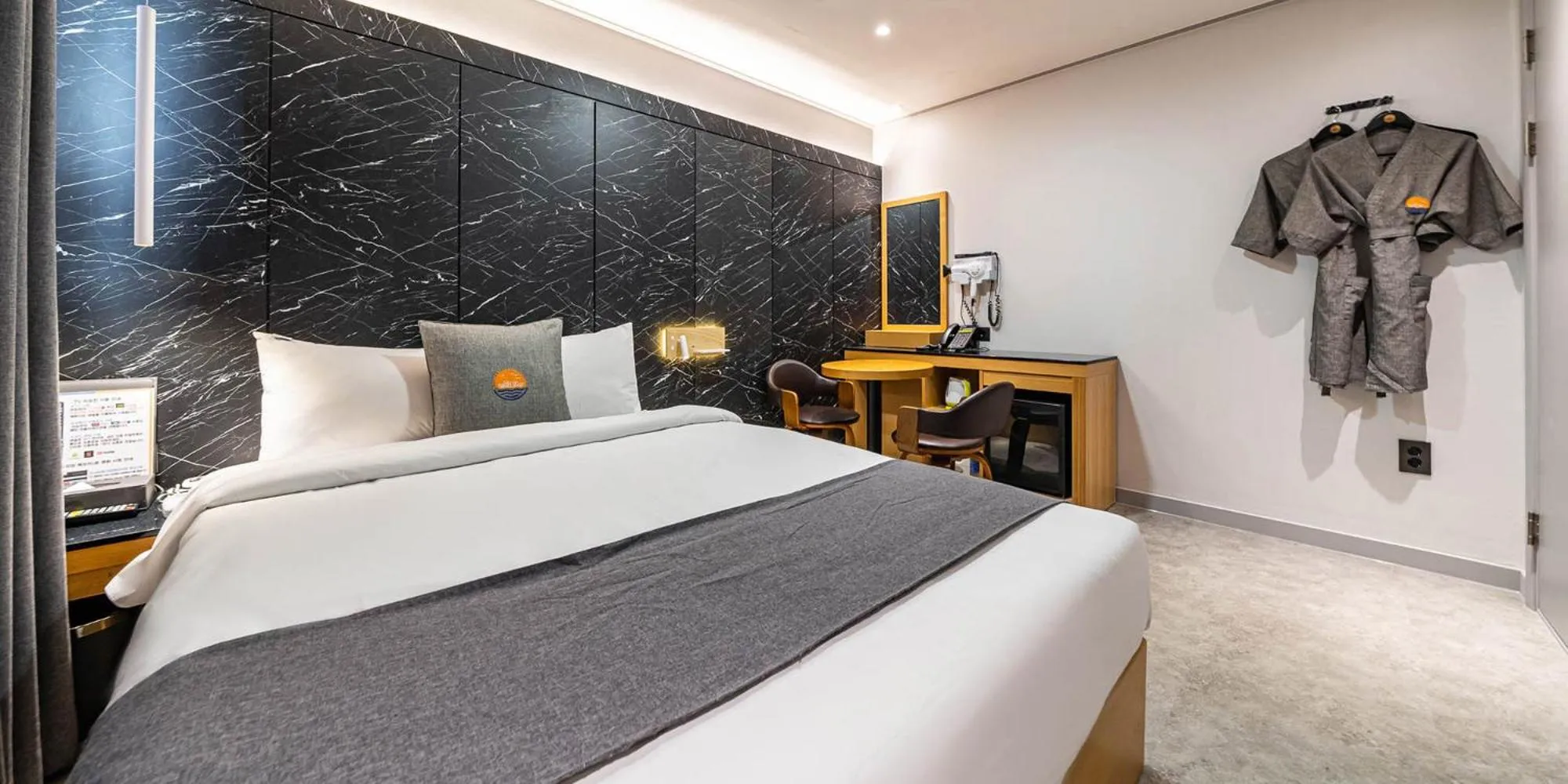 Bed in Sokcho Ritz Hotel