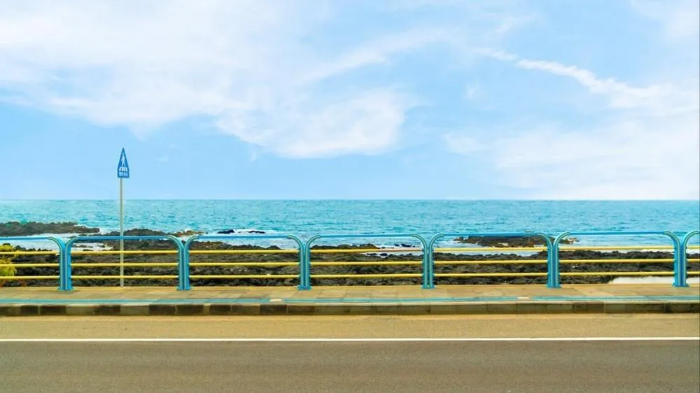 Day in Jeju Yongdam House