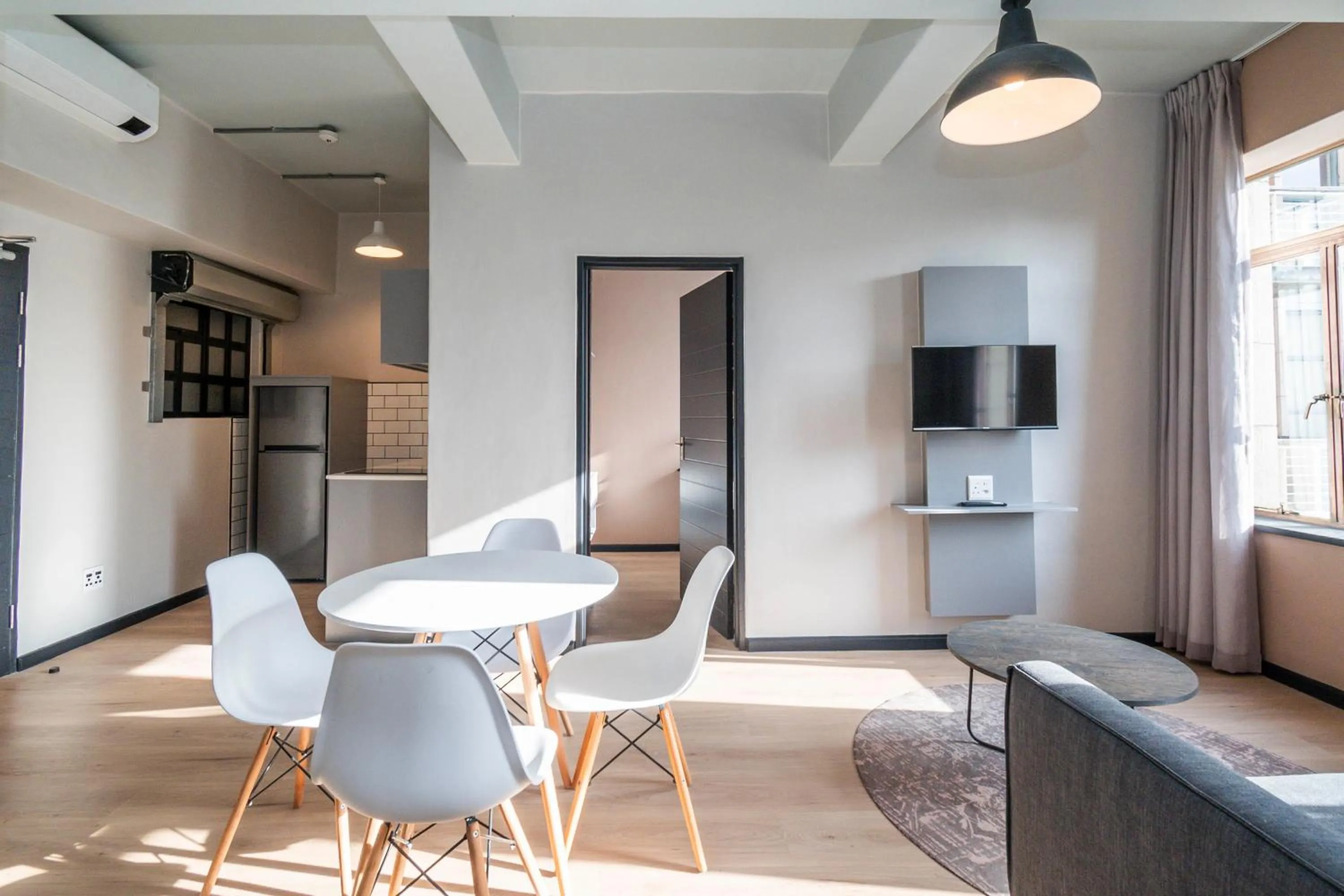 Dining area in HAVN Aparthotel by Totalstay