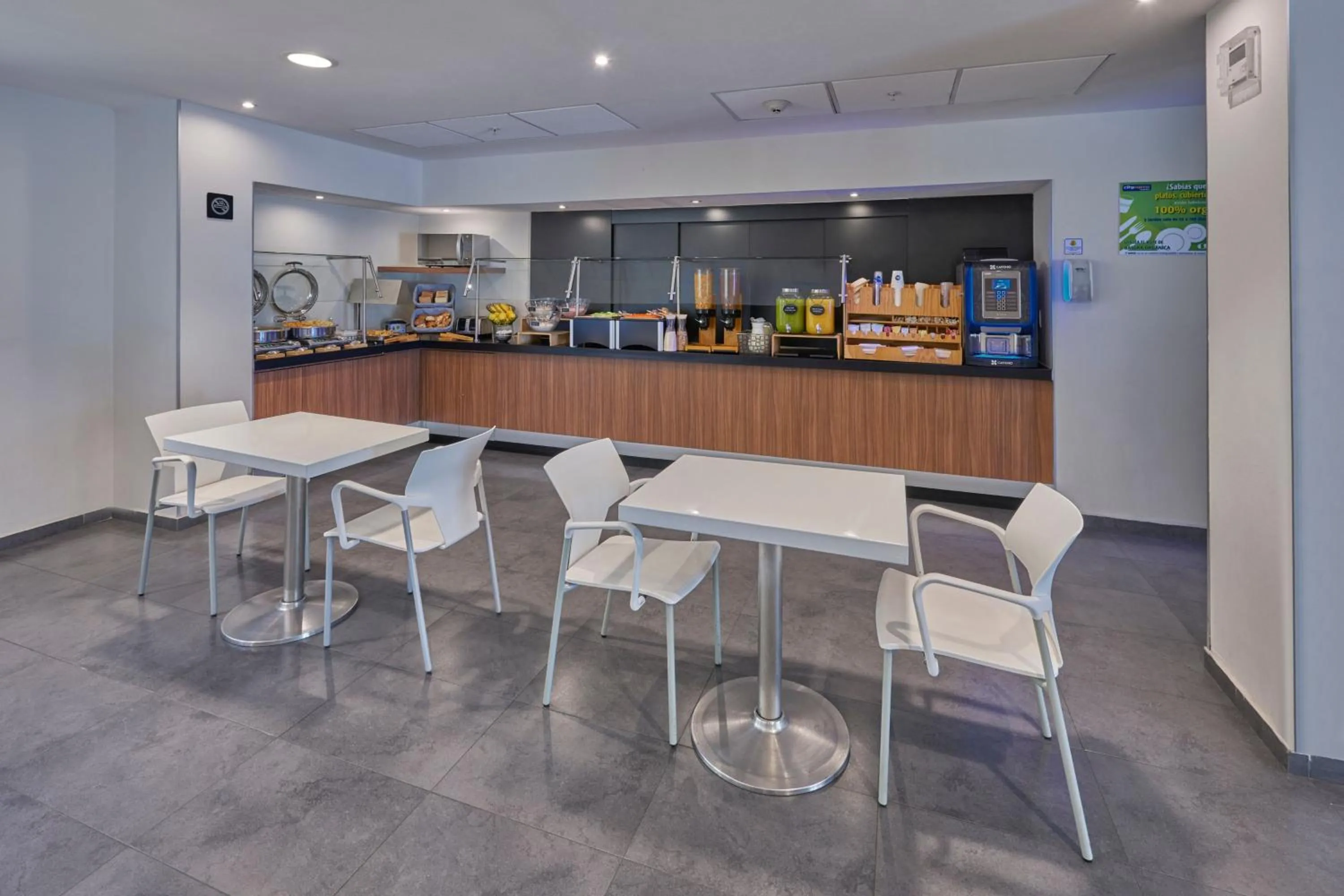 Breakfast in City Express by Marriott Salamanca