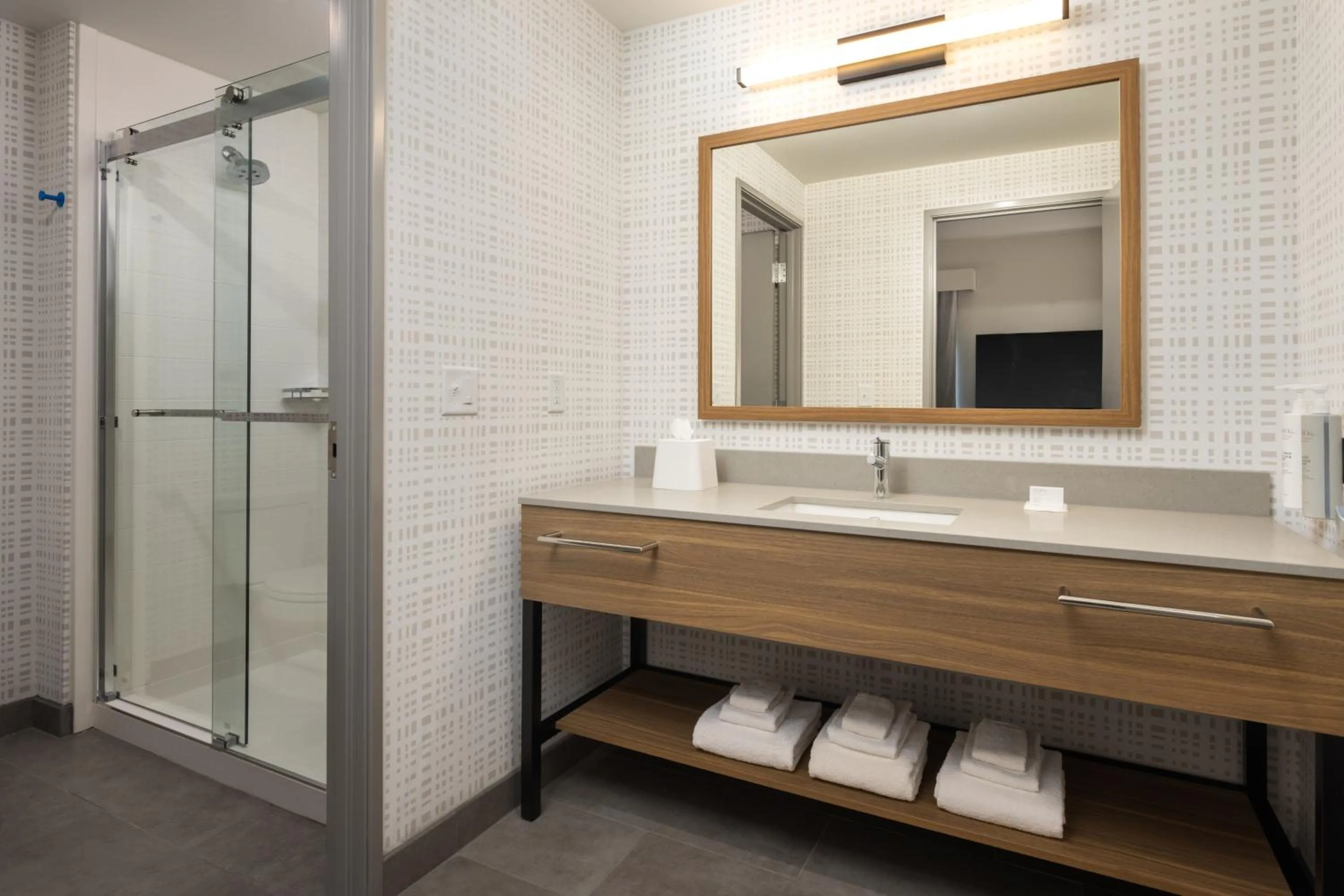 Bathroom in Hampton Inn & Suites Cottonwood, Az