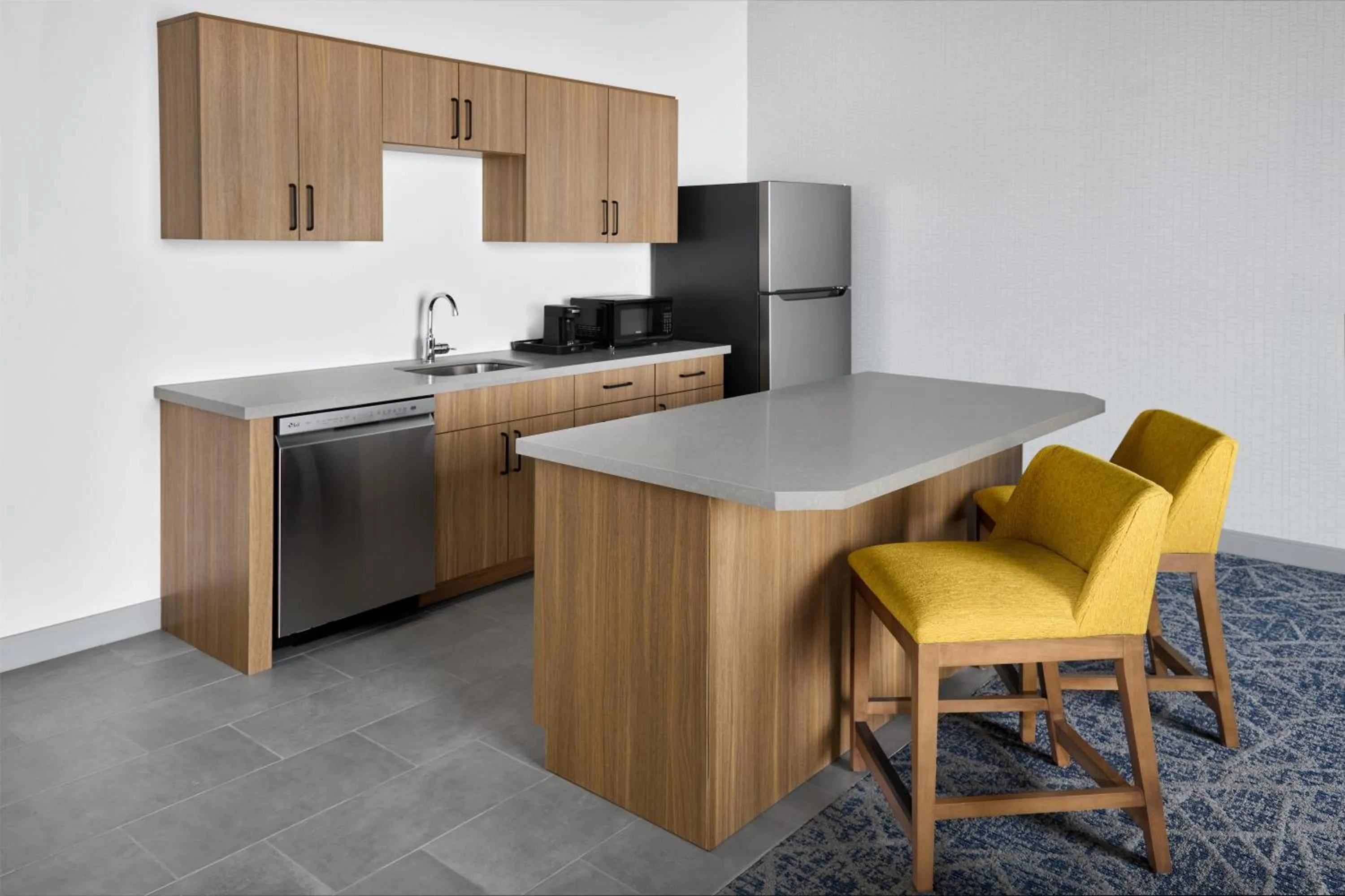 Kitchen or kitchenette in Hampton Inn by Hilton Lincoln Downtown