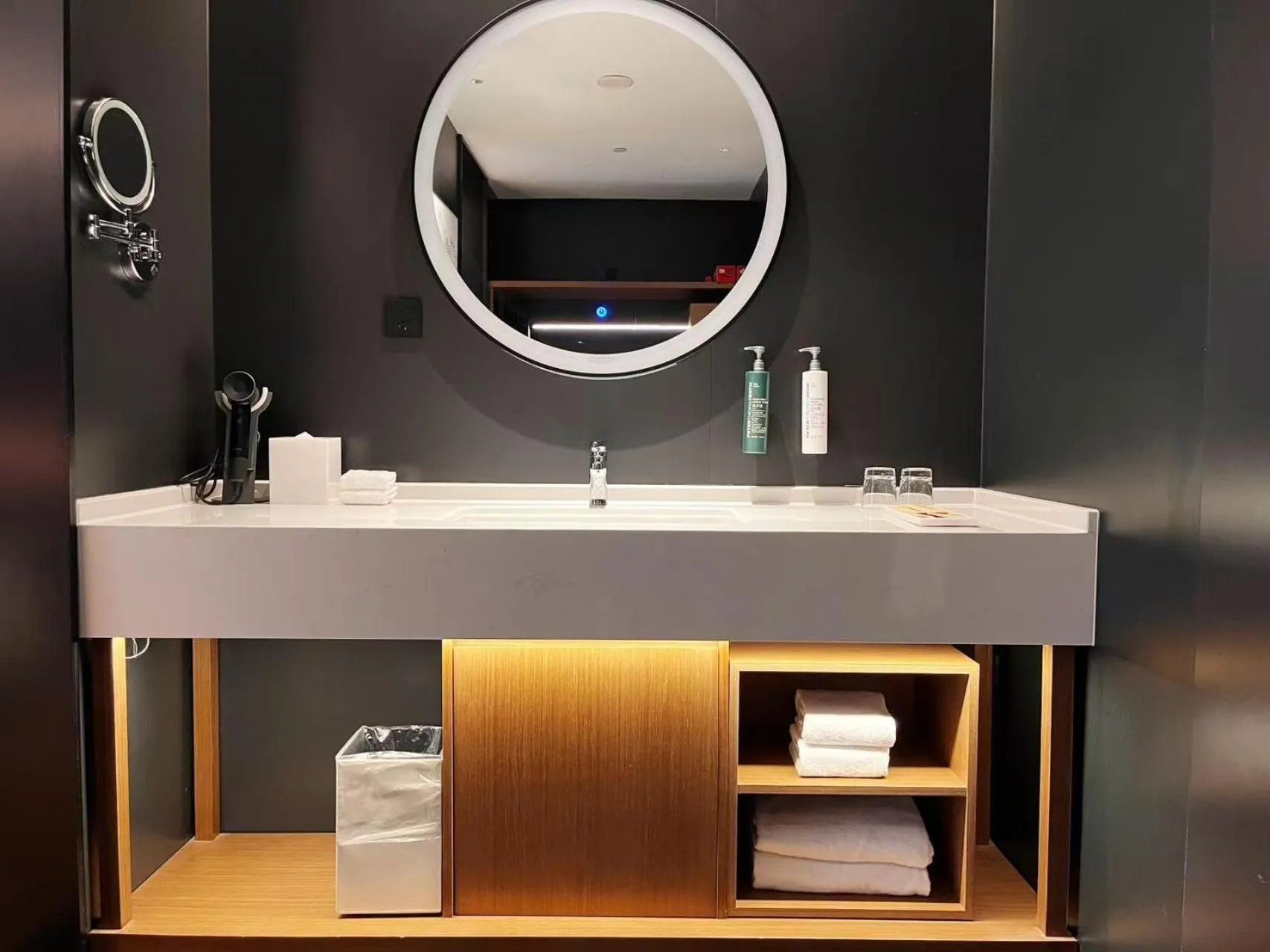 Bathroom in Hilton Garden Inn Xi'An Bell Tower