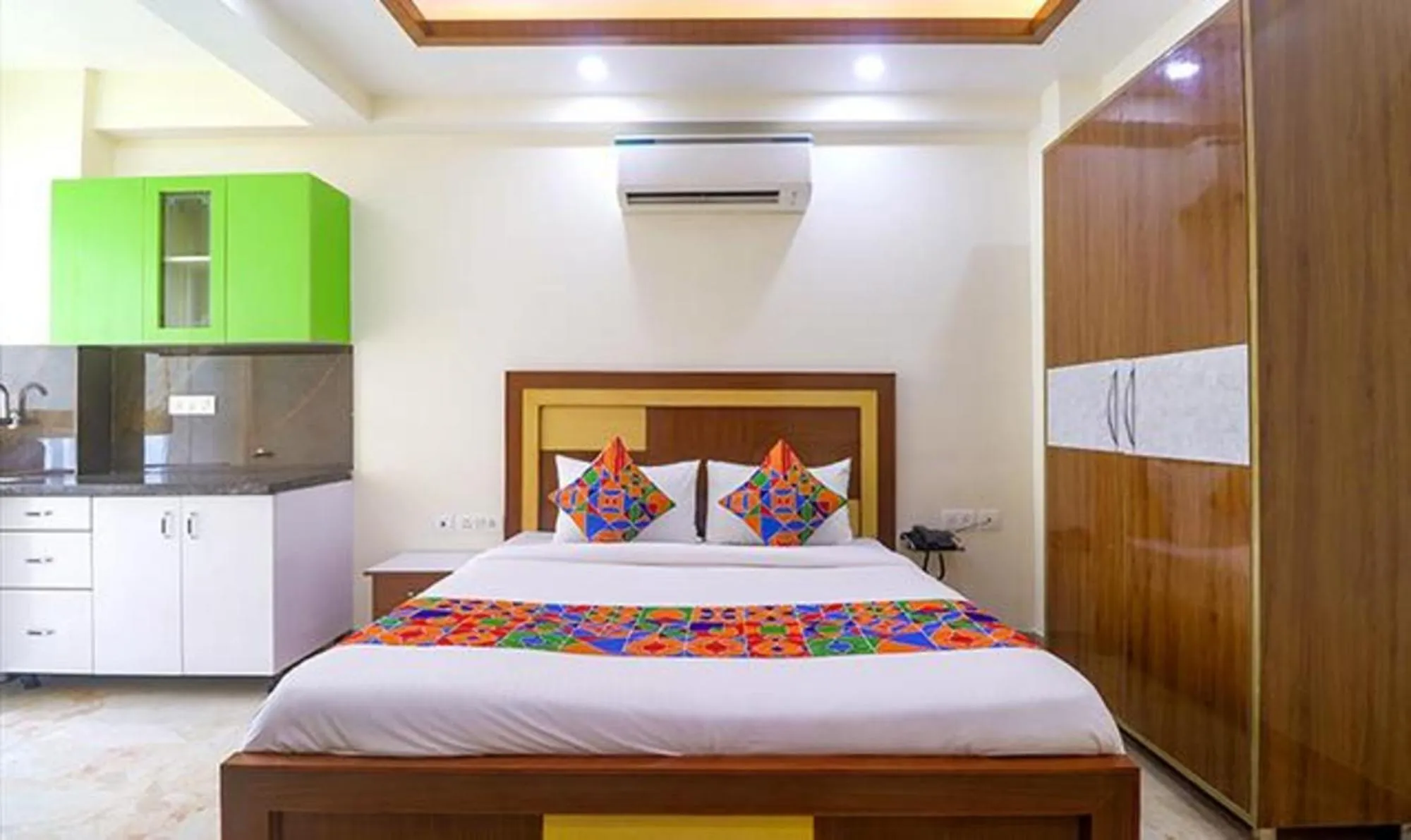 Bed in FabHotel Star Corporate Suite Near Medanta-The Medicity & Park Hospital, Gurugram