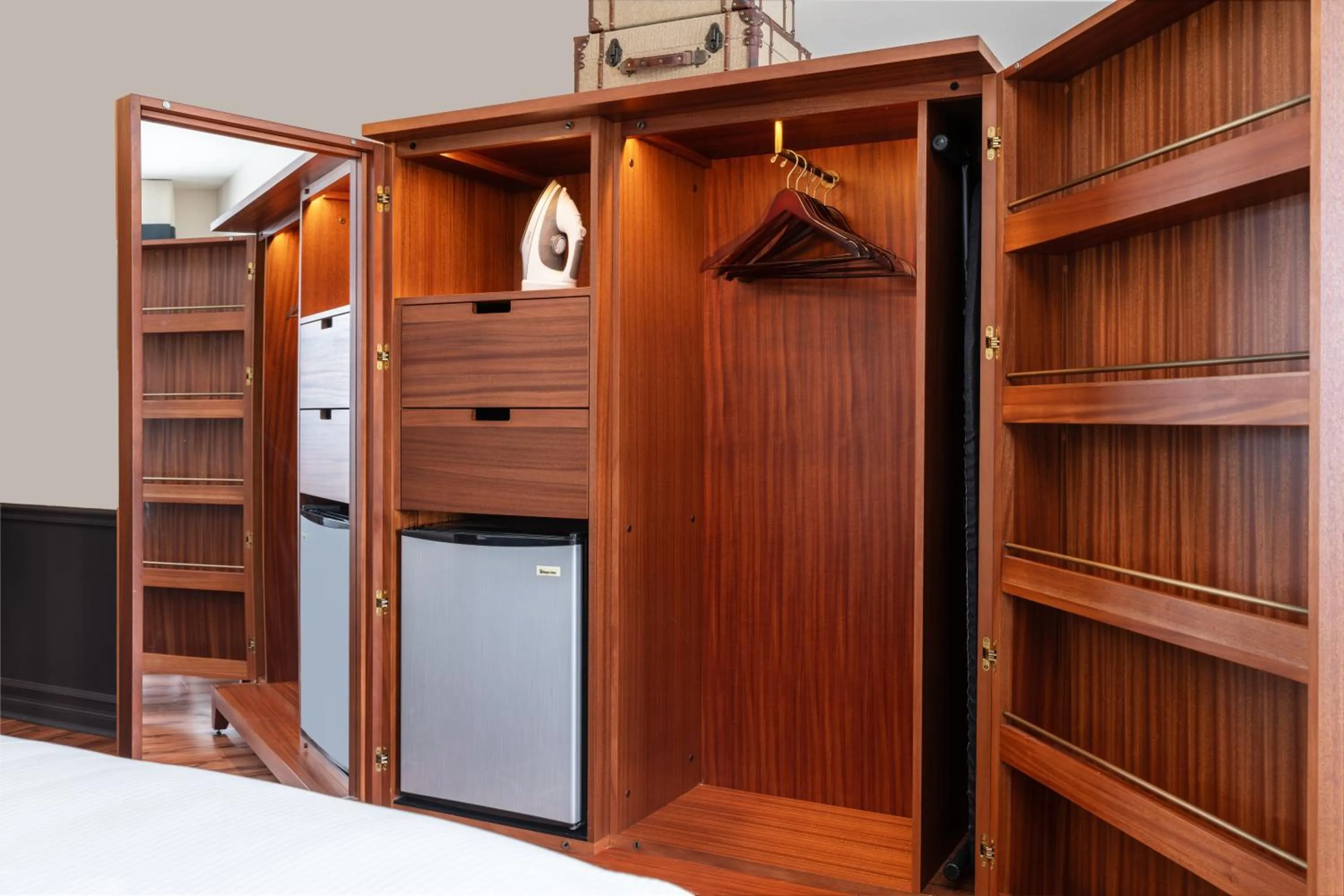 Bedroom in Portland Harbor Hotel