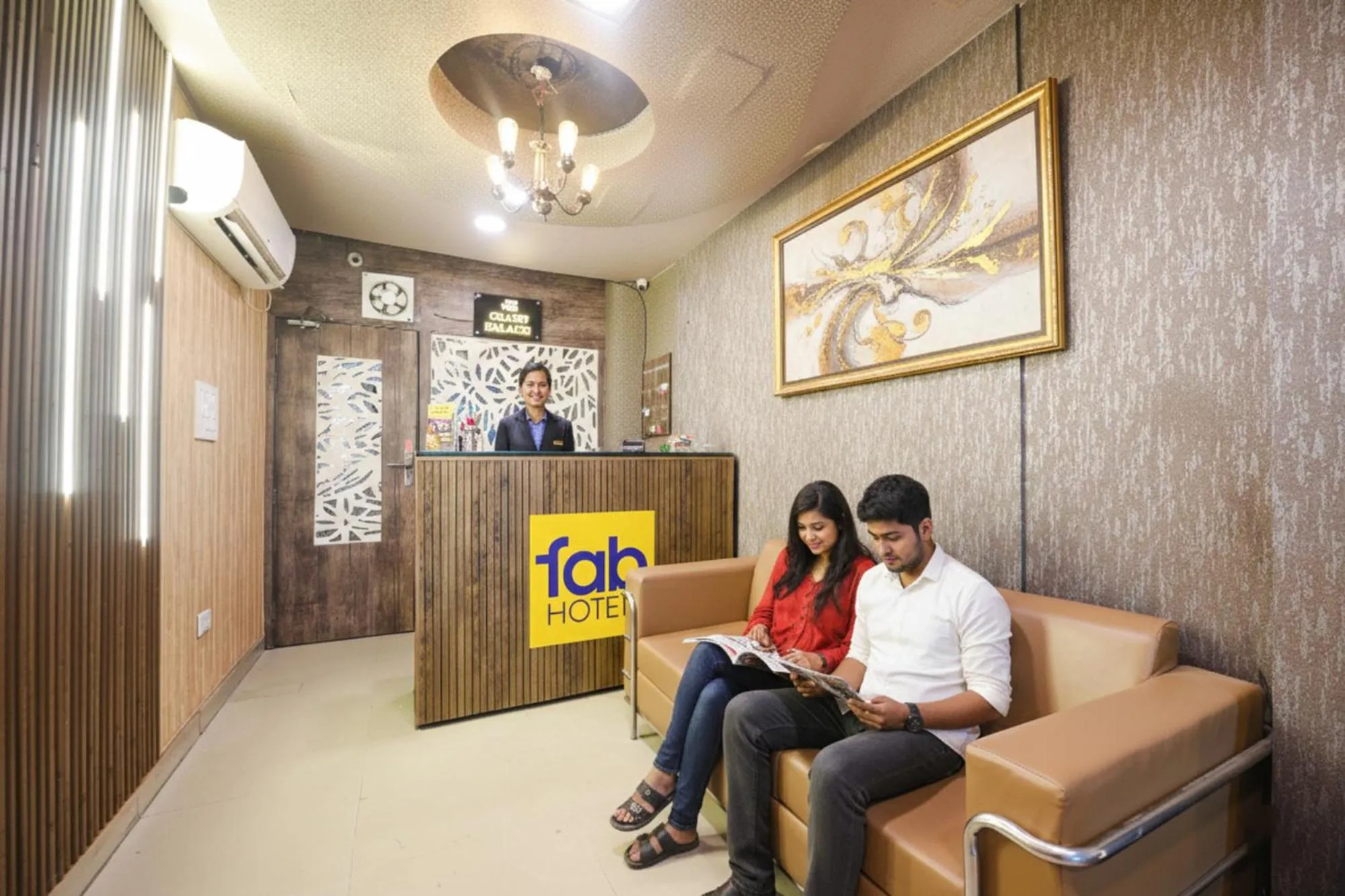 Lobby or reception in Via The Grand Palace Near Fortis Escort Hospital