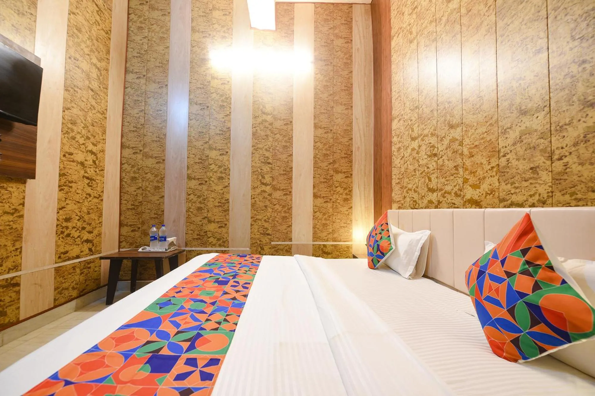 Bed in Via The Grand Palace Near Fortis Escort Hospital