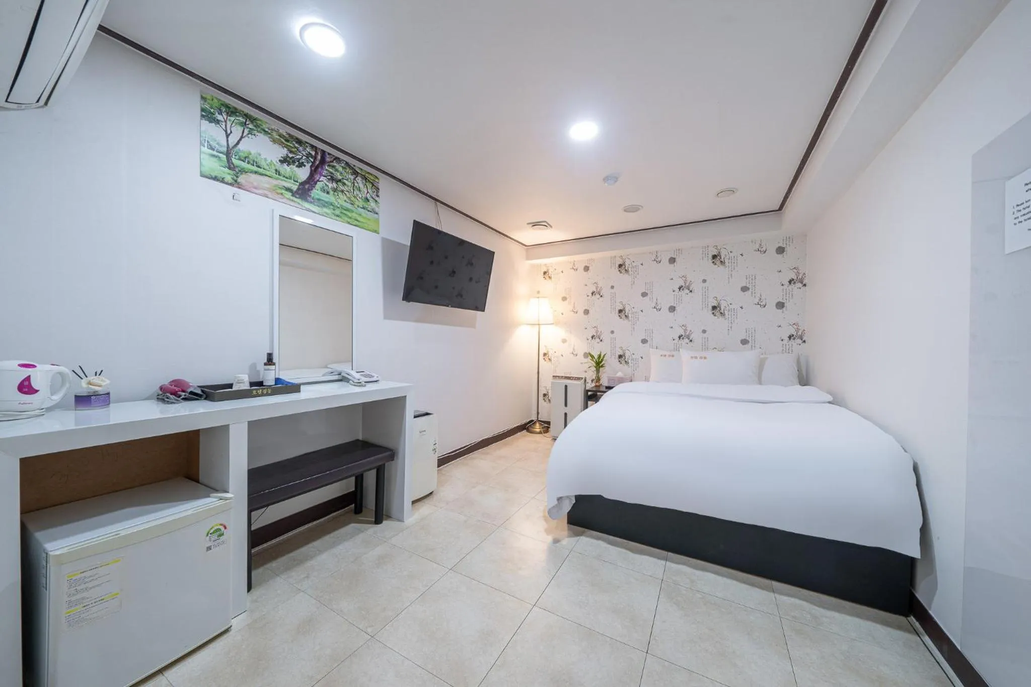 Bed in Kyoung Dong Hotel Myeongdong