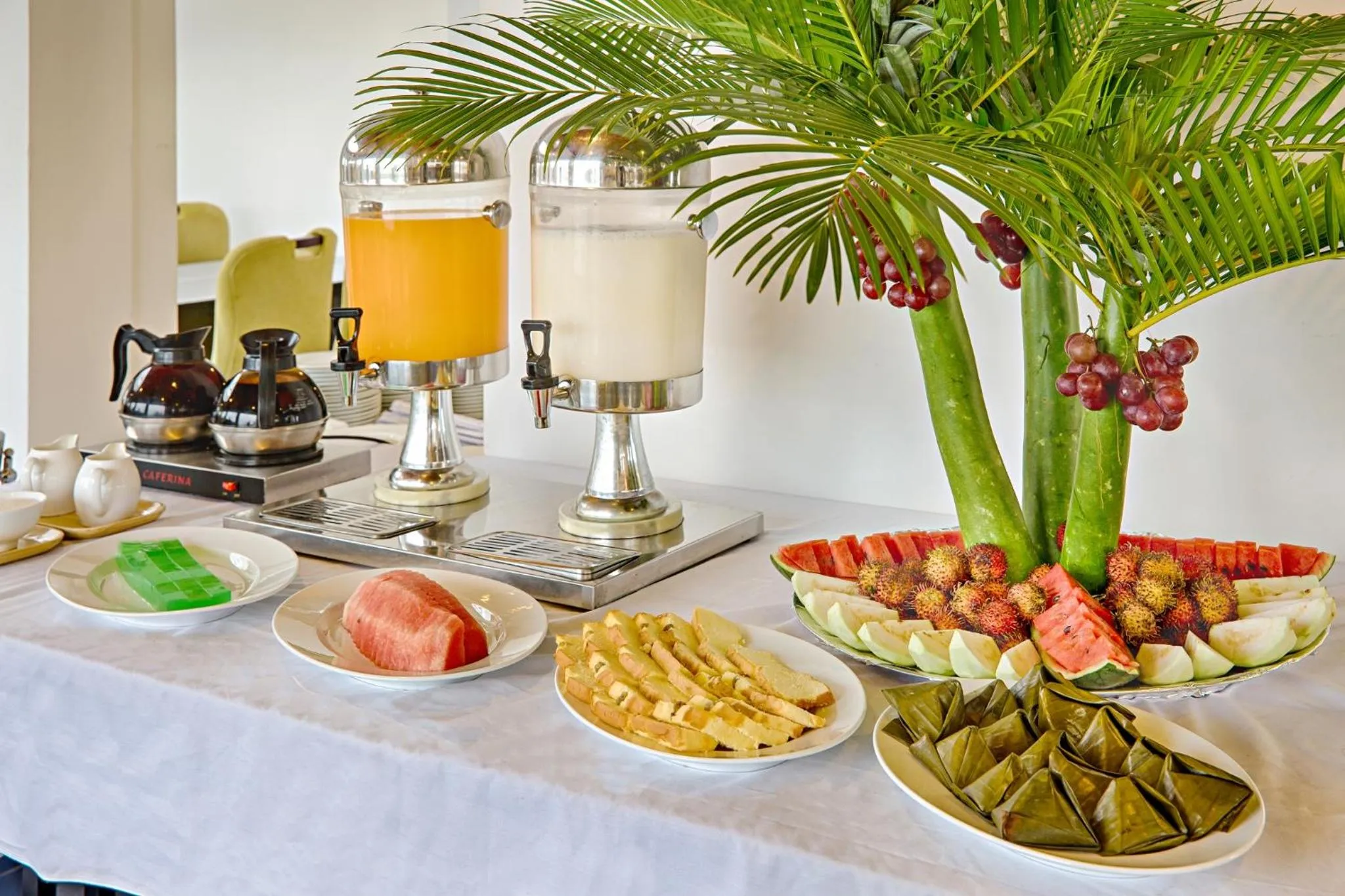 Lounge or bar in Ocean Haven Hotel