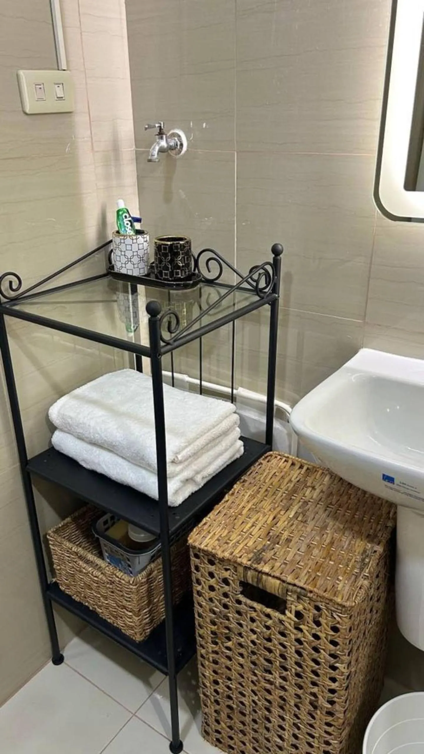 Bed in SHORE 2 Residences MOA