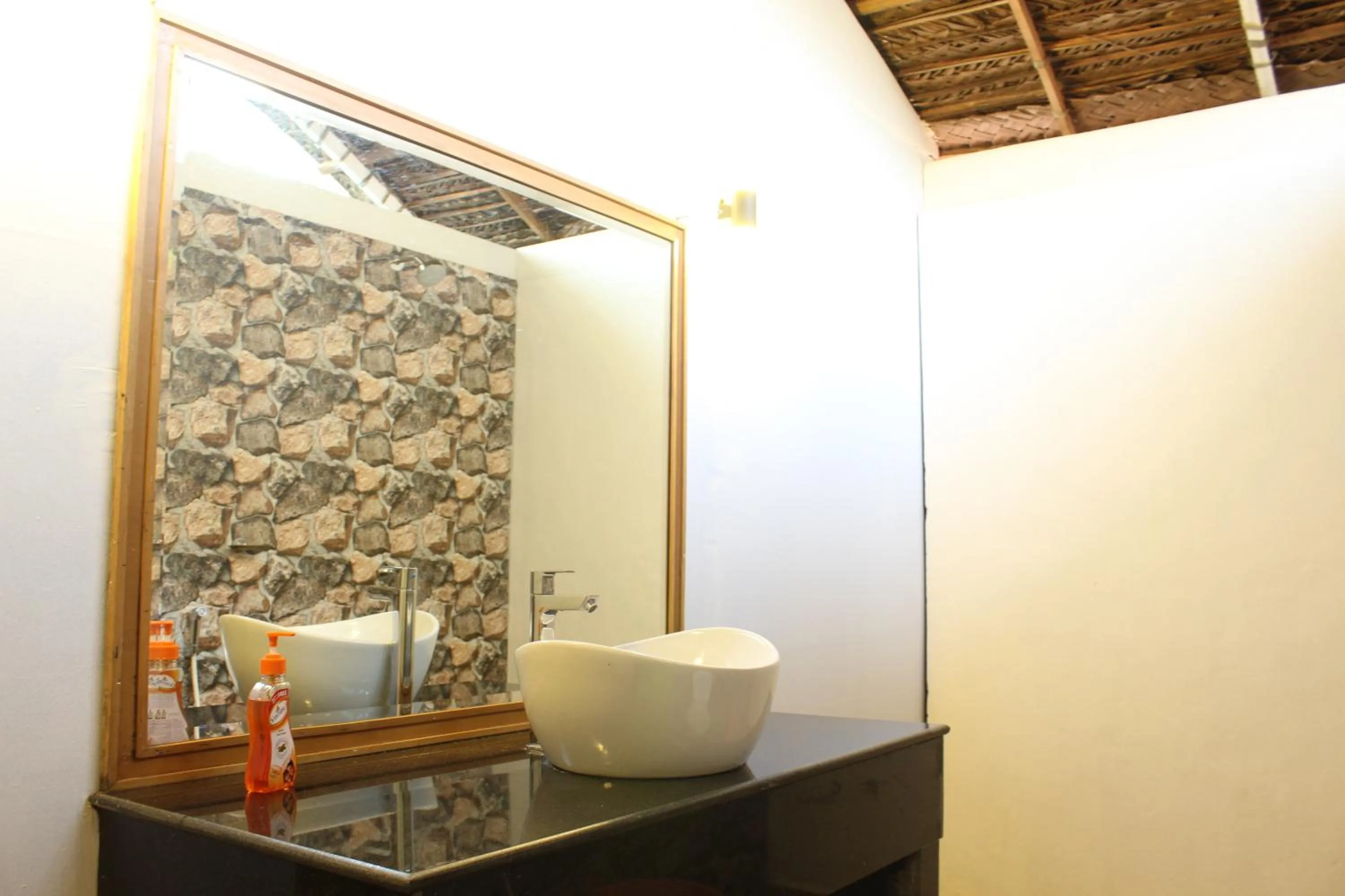 Bathroom in Sea Shades Palolem Resort