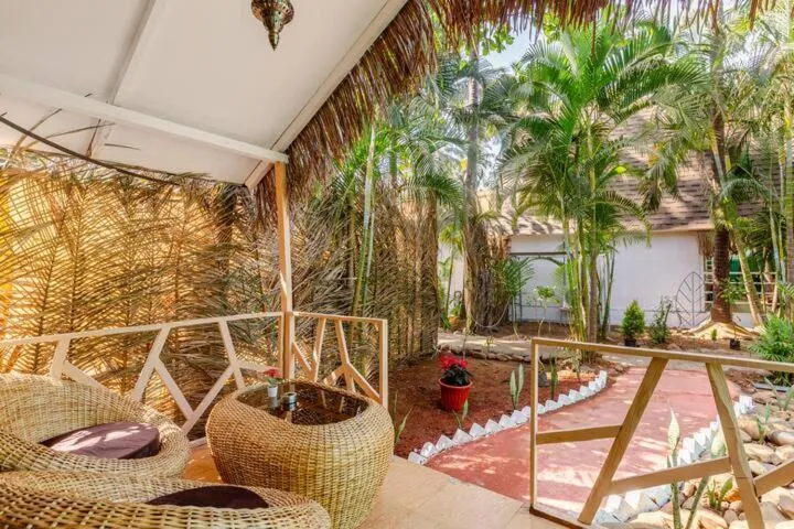 Garden in Sea Shades Cottages I Private Jacuzzi