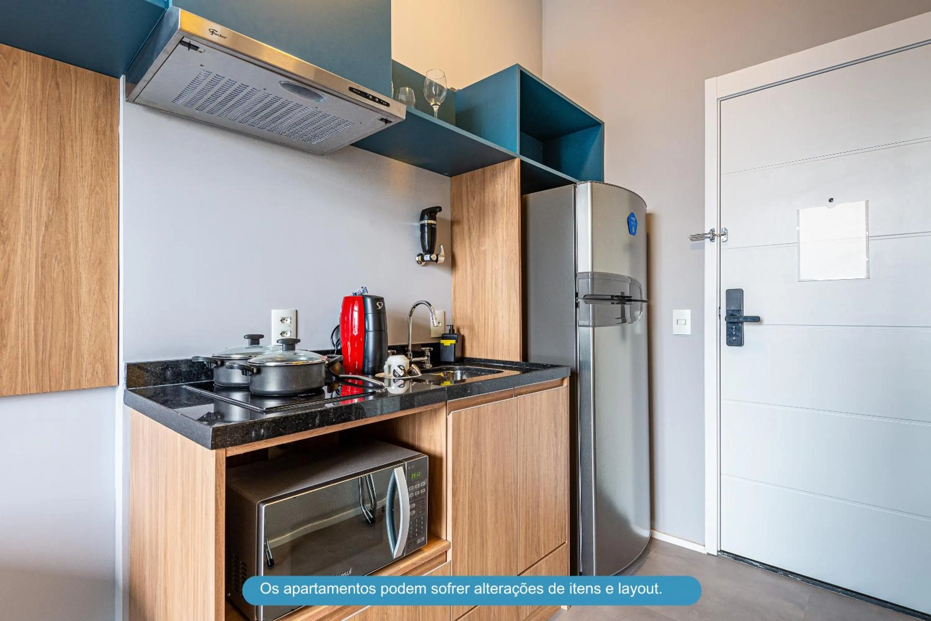 Kitchen or kitchenette in Roomo Transamerica SP Brooklin 370