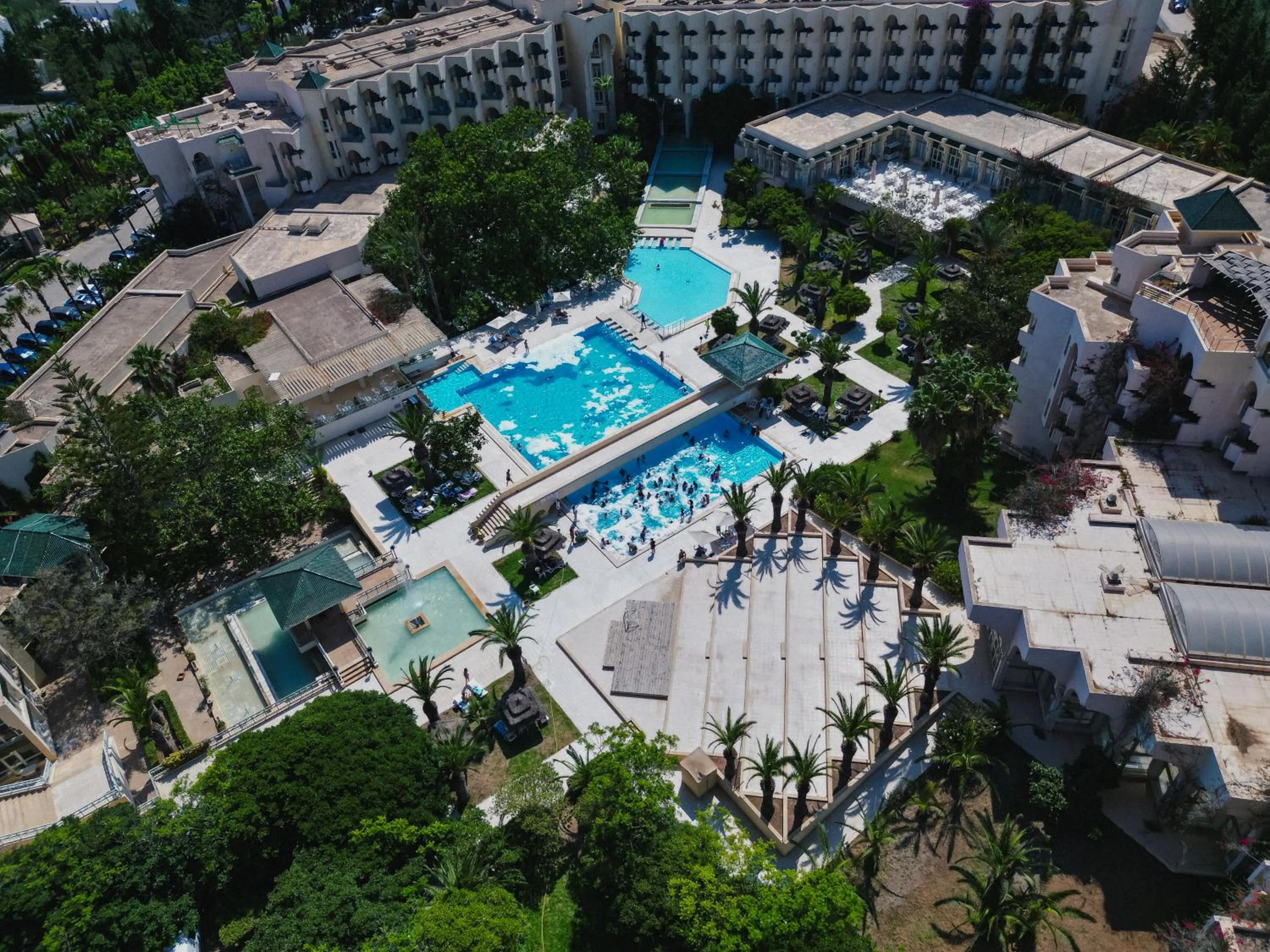 Swimming pool in Nahrawess Resort & Thalasso