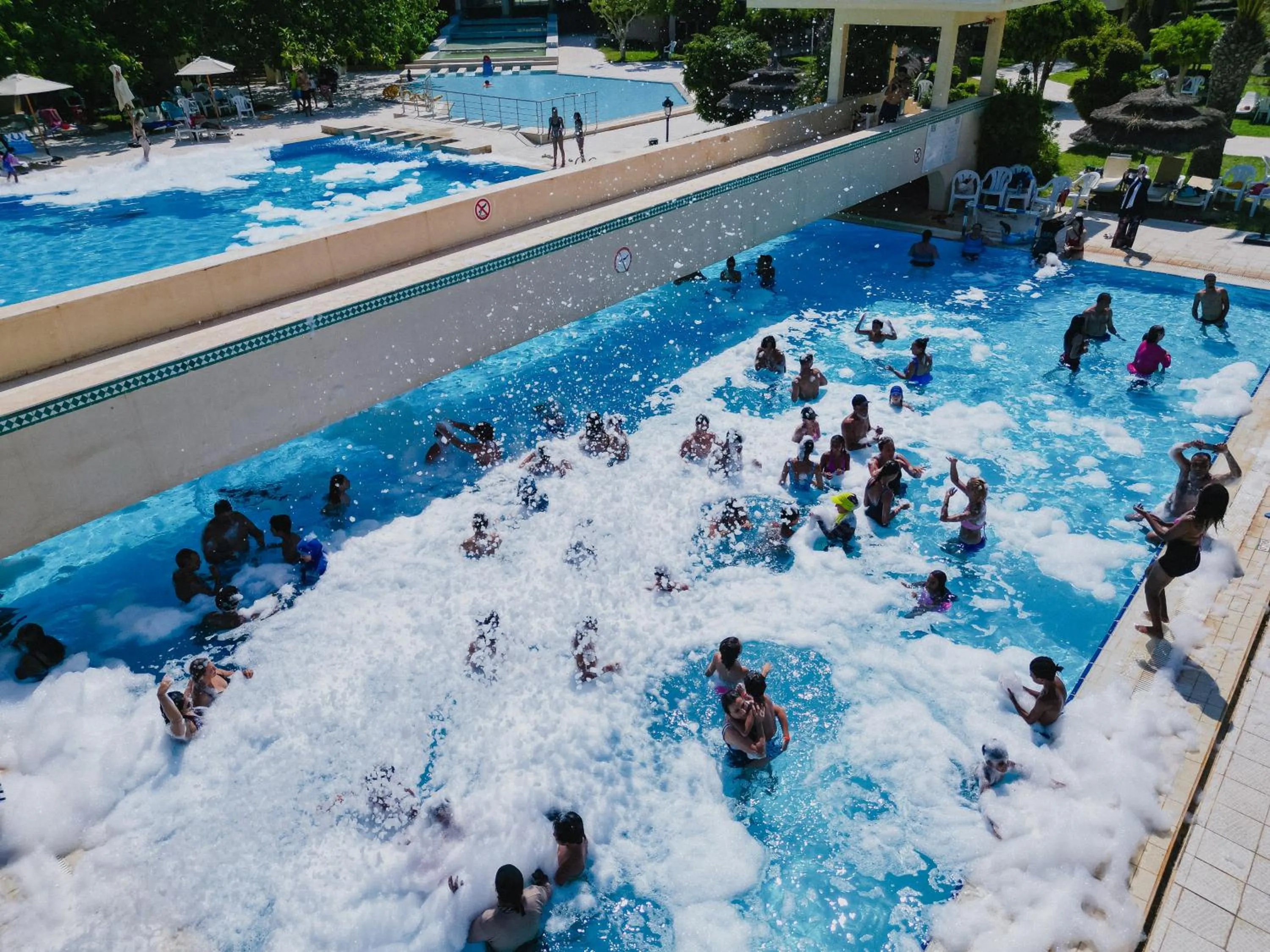 Swimming pool in Nahrawess Resort & Thalasso