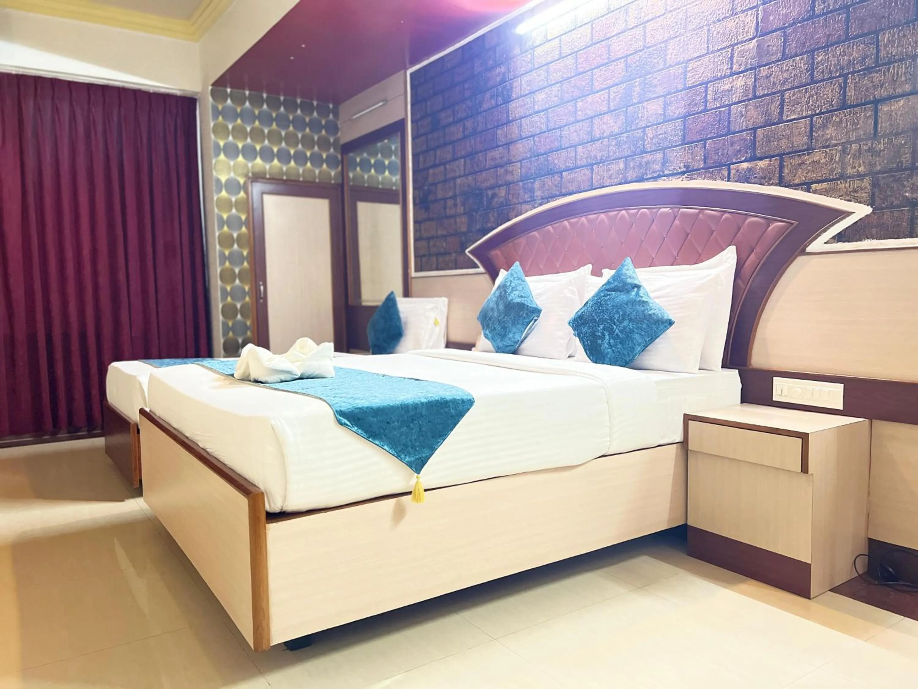 Bedroom, Bed in The Grand Krishna Rooms