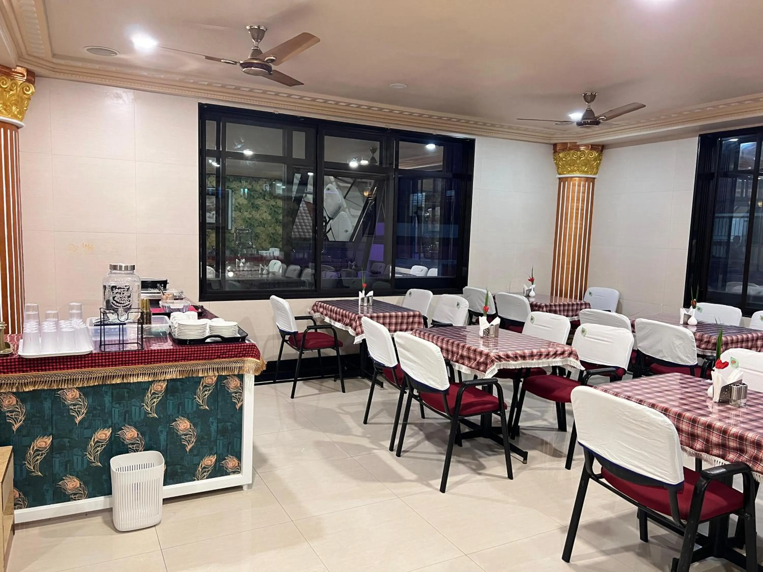 Restaurant/places to eat in The Grand Krishna Rooms