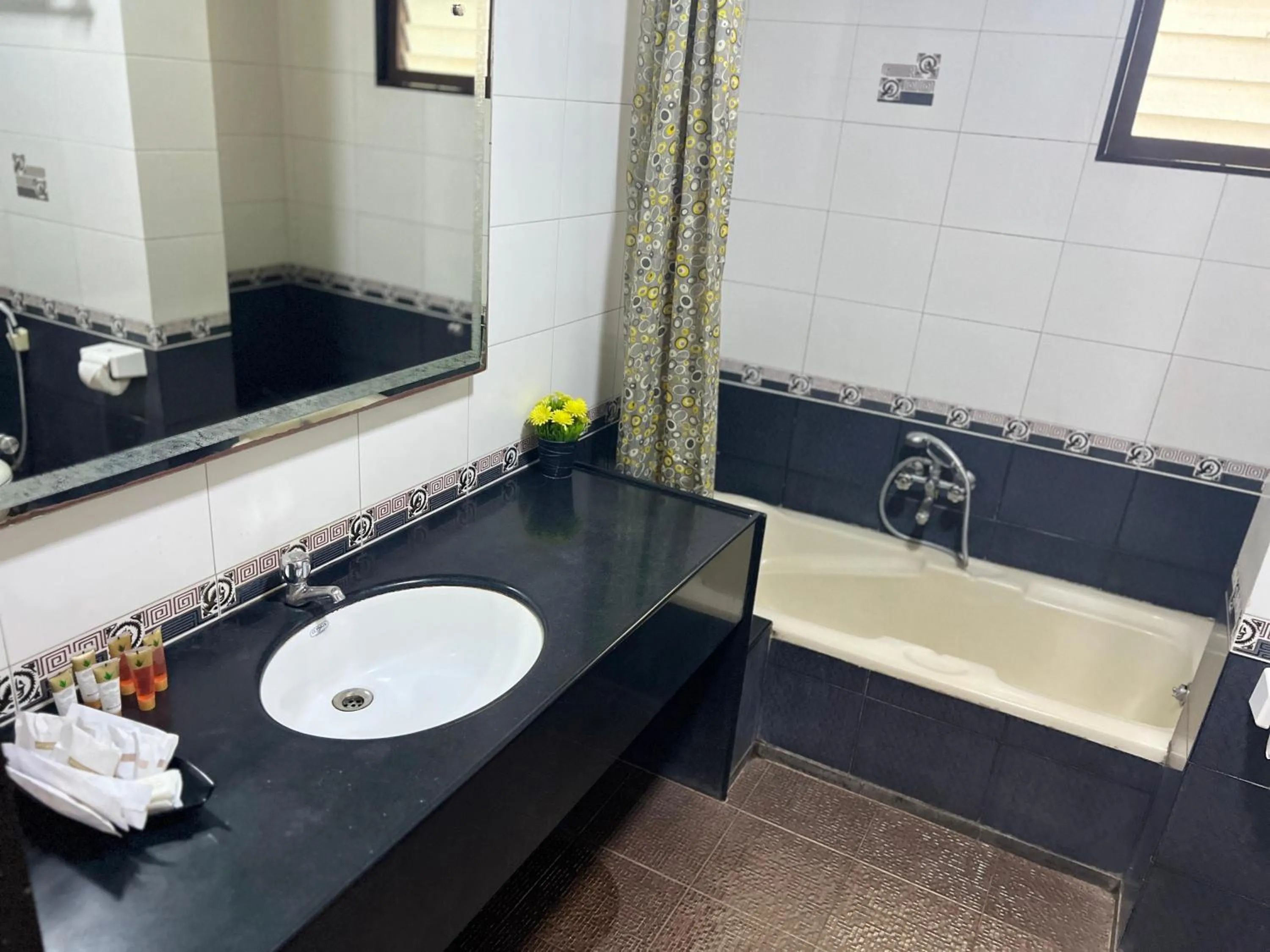 Bath in The Grand Krishna Rooms