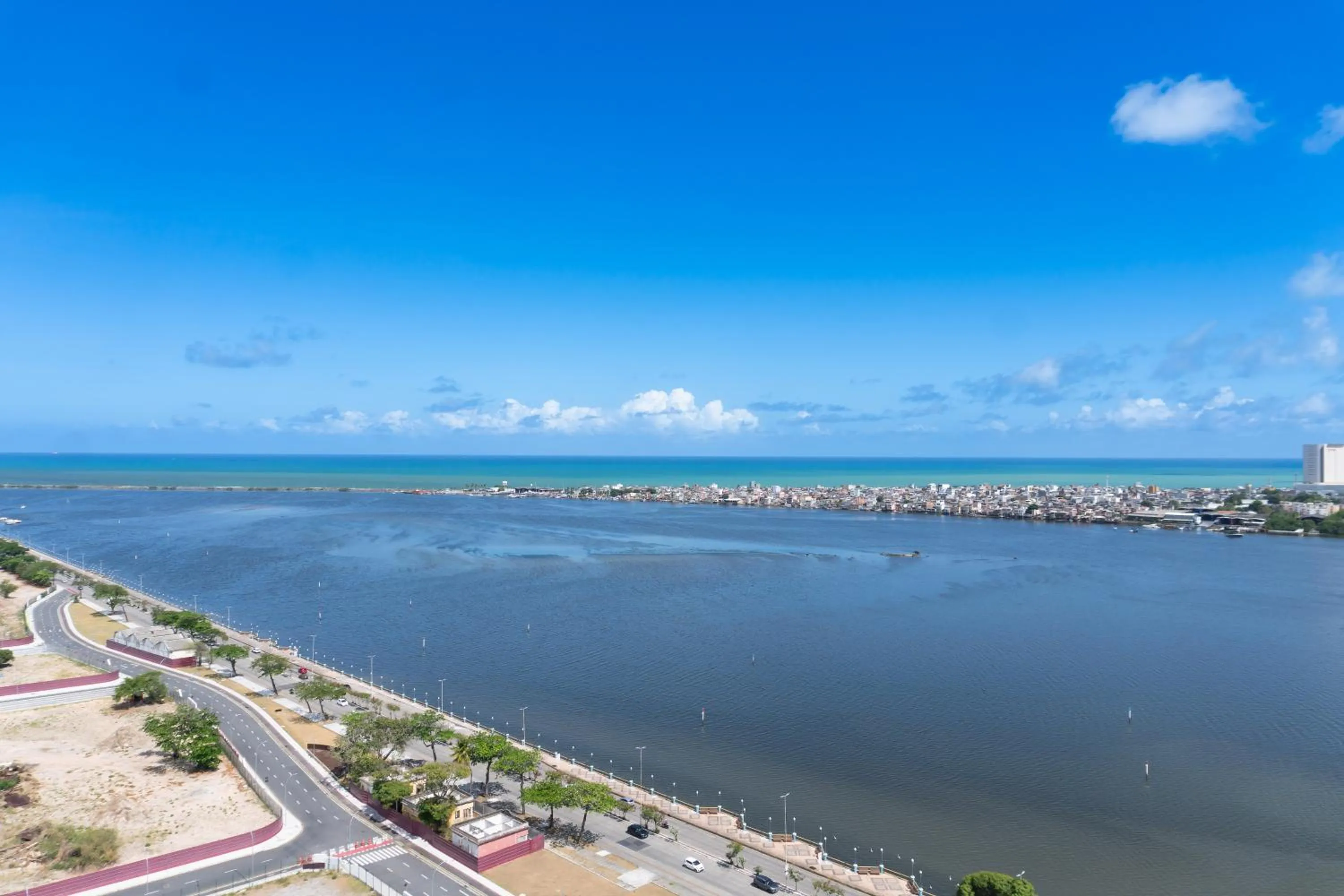 Sea view in Roomo Transamerica Recife Parque do Cais