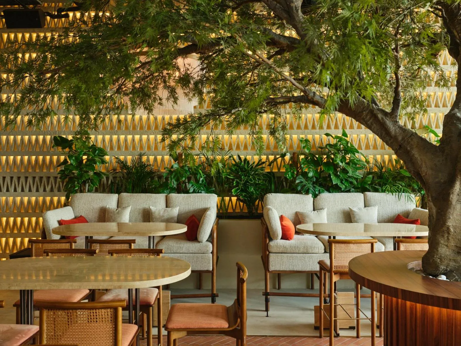 Restaurant/places to eat in The OQ