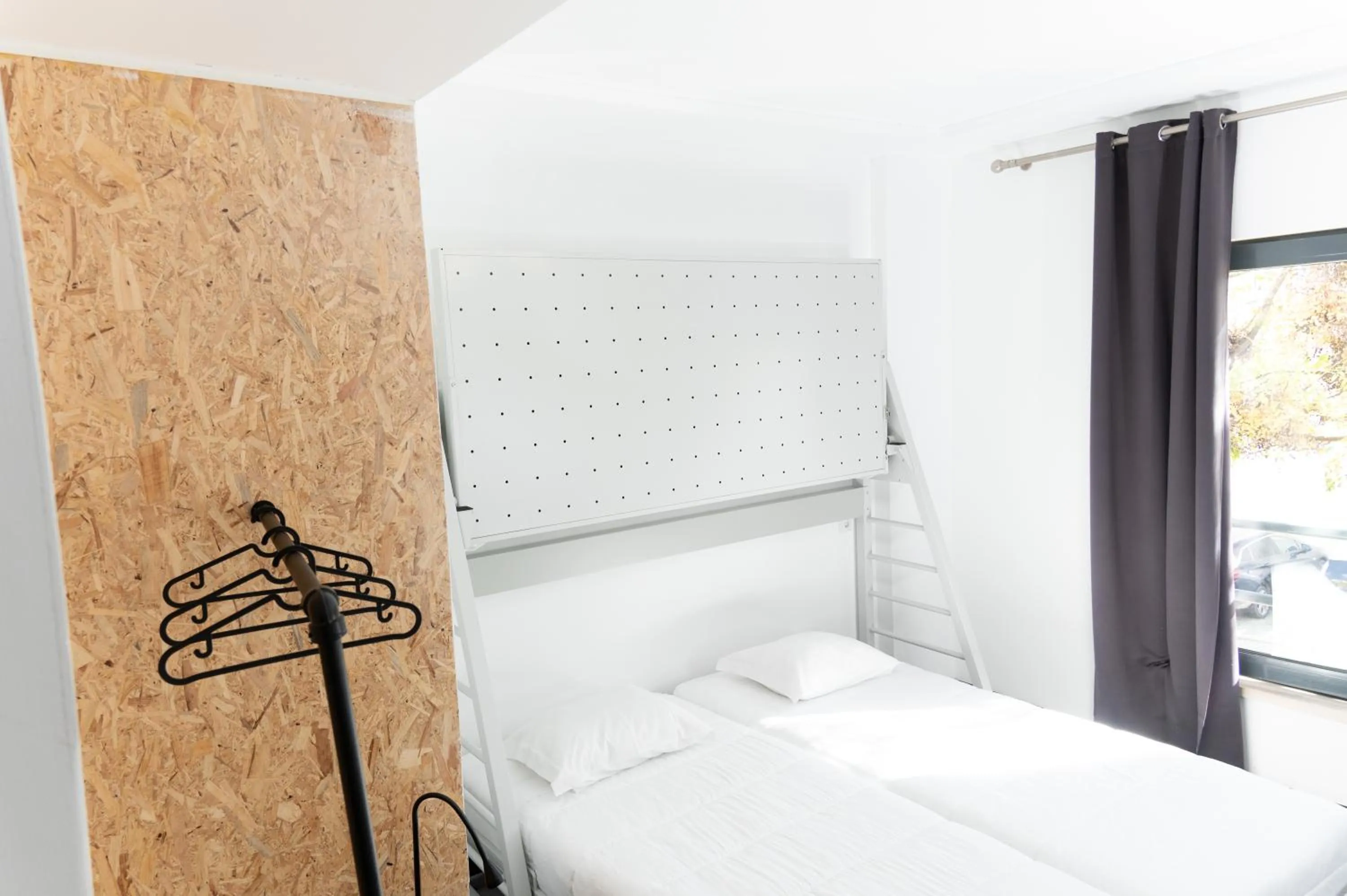 Bed in HI Parque das Nações – Pousada de Juventude