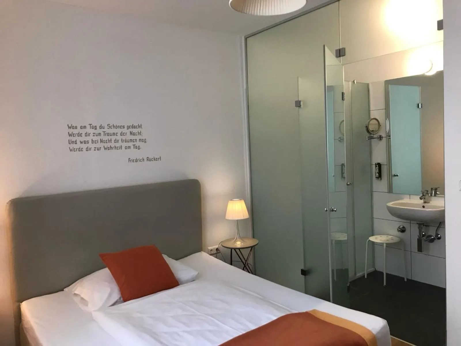 Bed in Hotel Villa Rückert