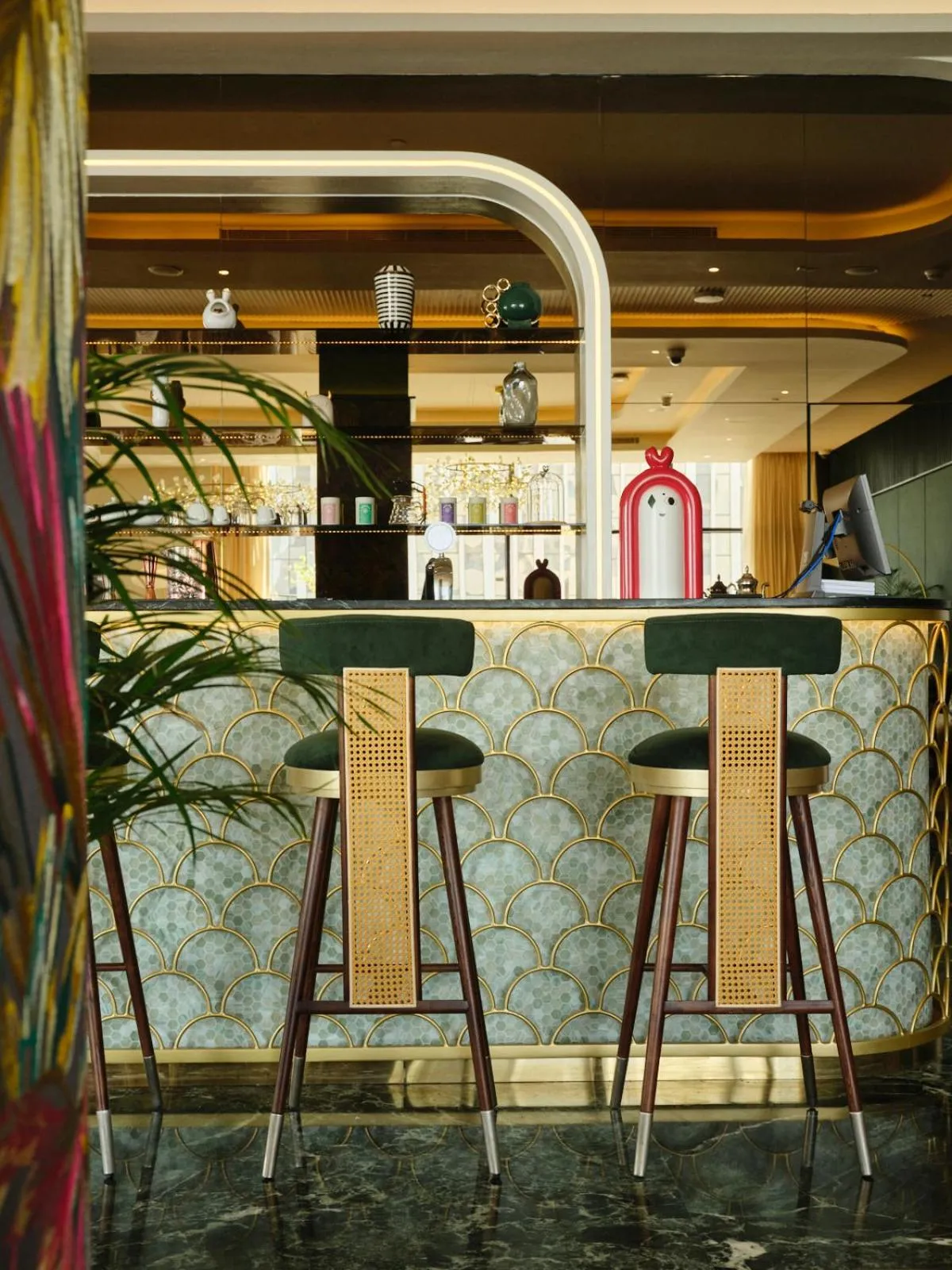 Restaurant/places to eat in The Muse