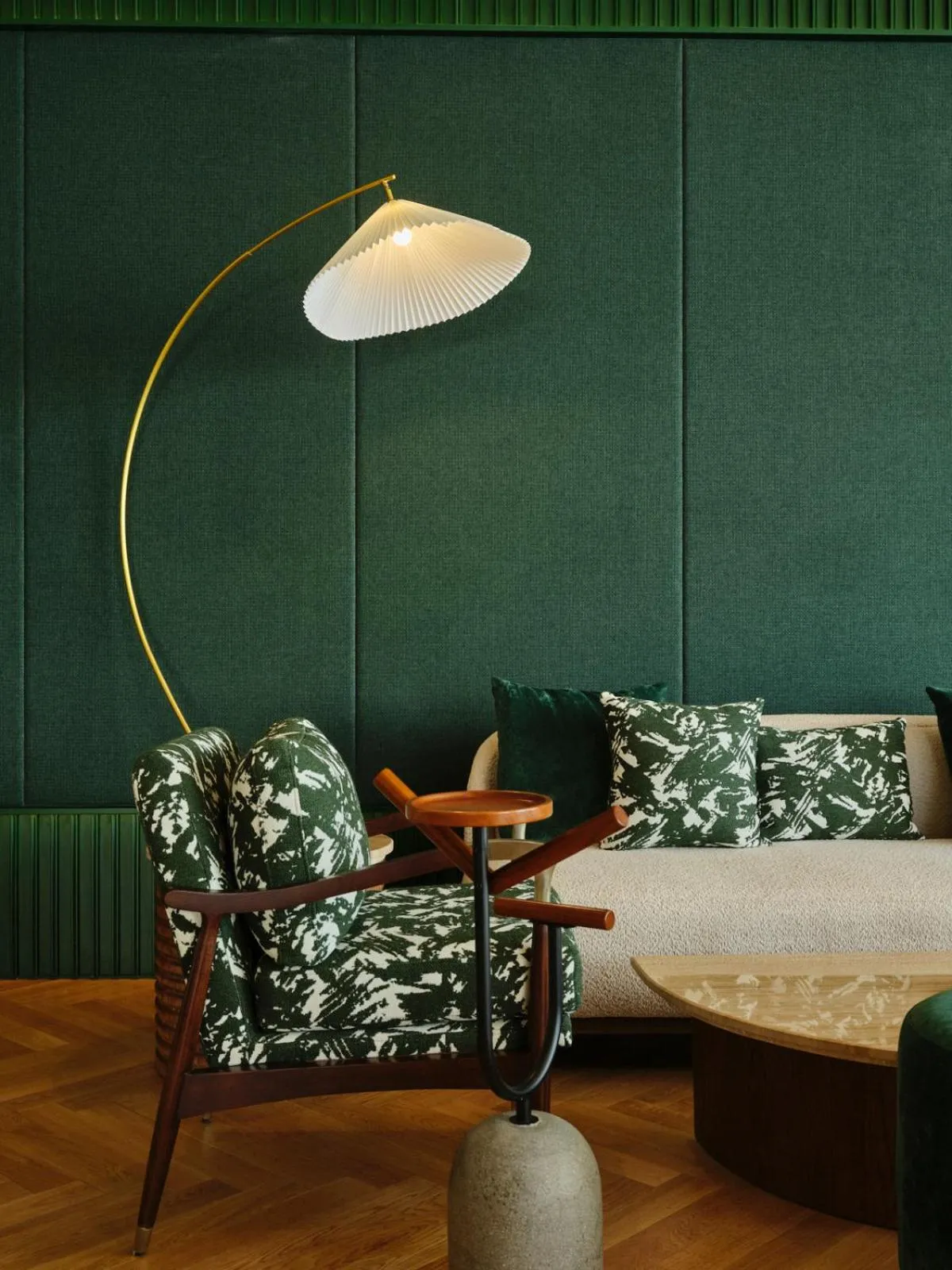 Restaurant/places to eat in The Muse