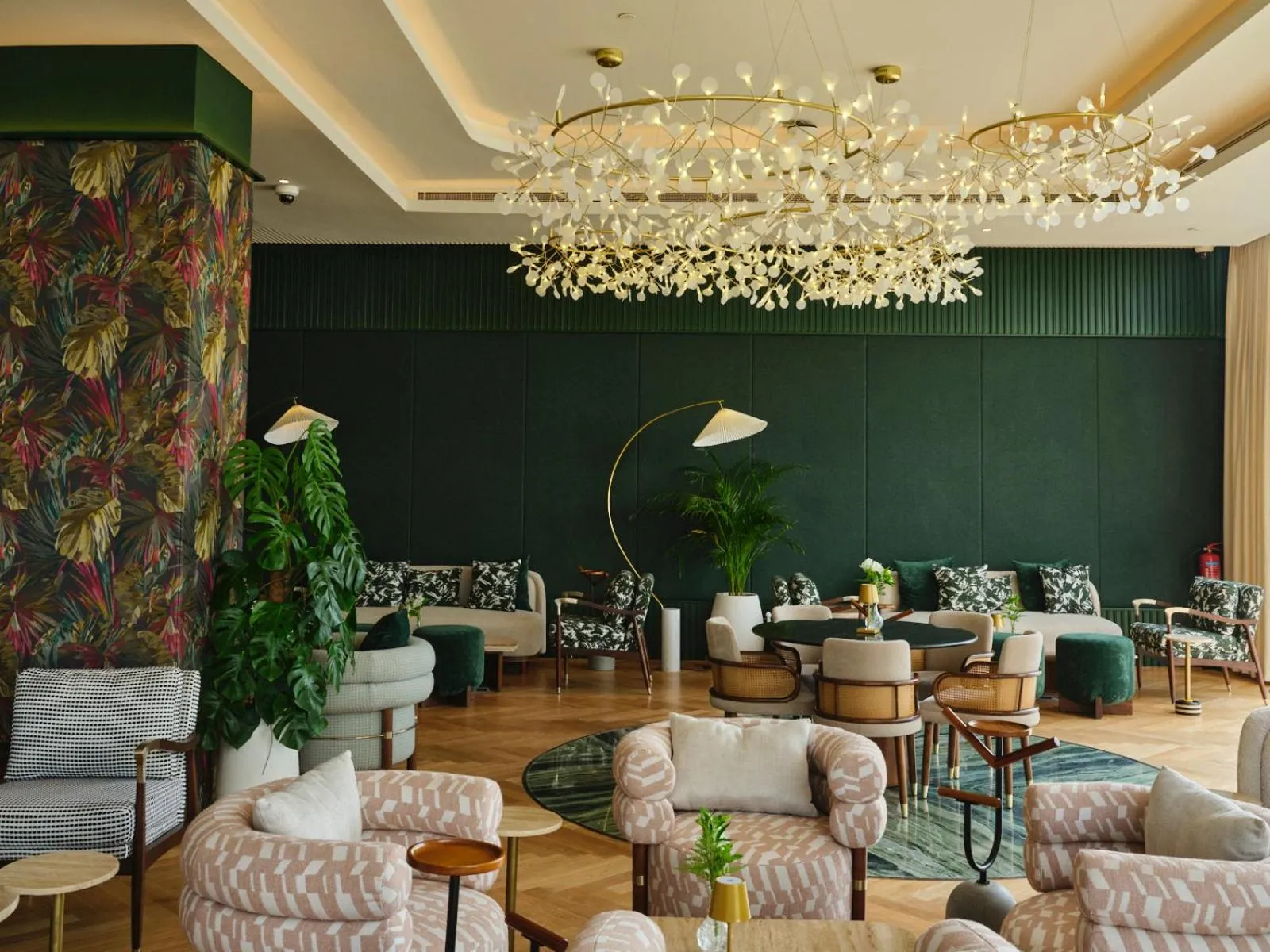 Restaurant/places to eat in The Muse