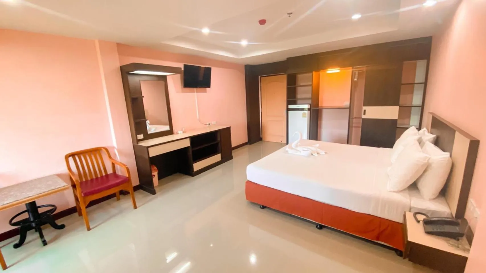 TV and multimedia, Bed in AA Pattaya Ville