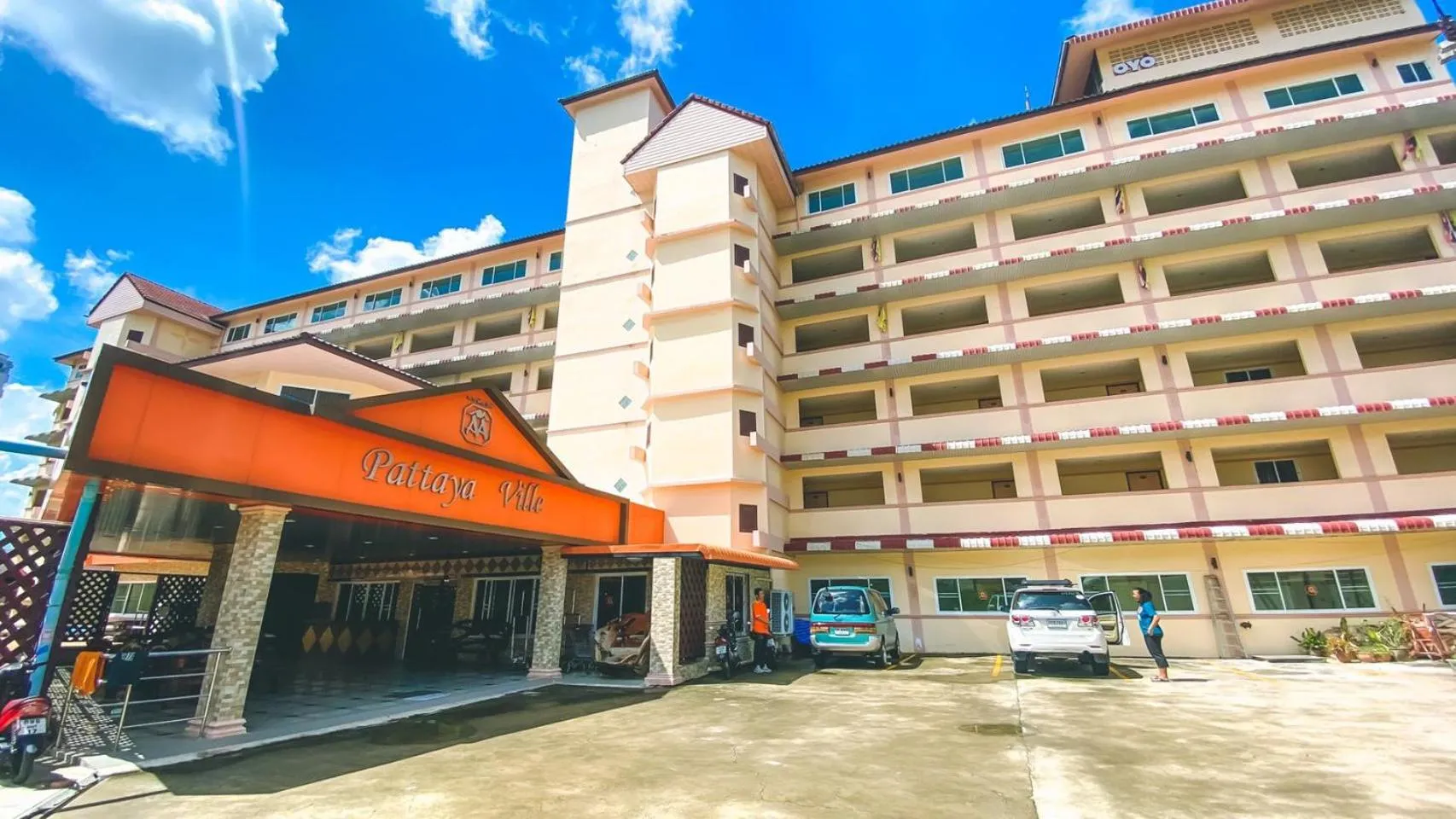 Facade/entrance in AA Pattaya Ville