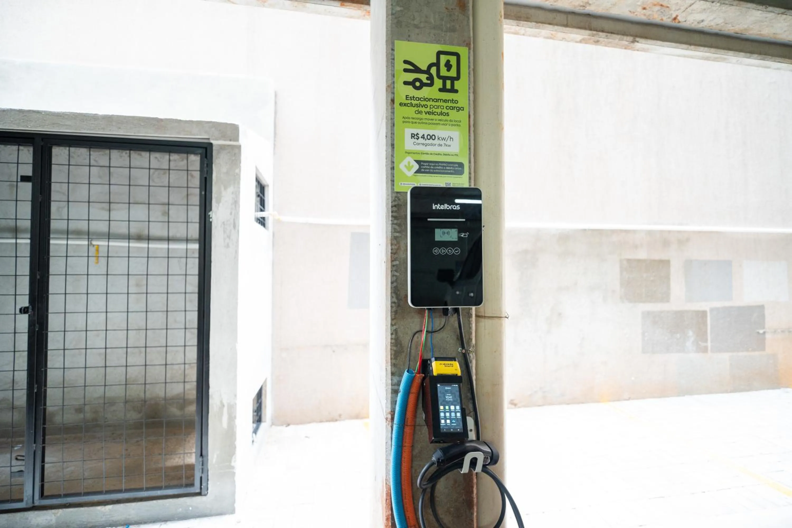 Parking in Tarobá Hotel