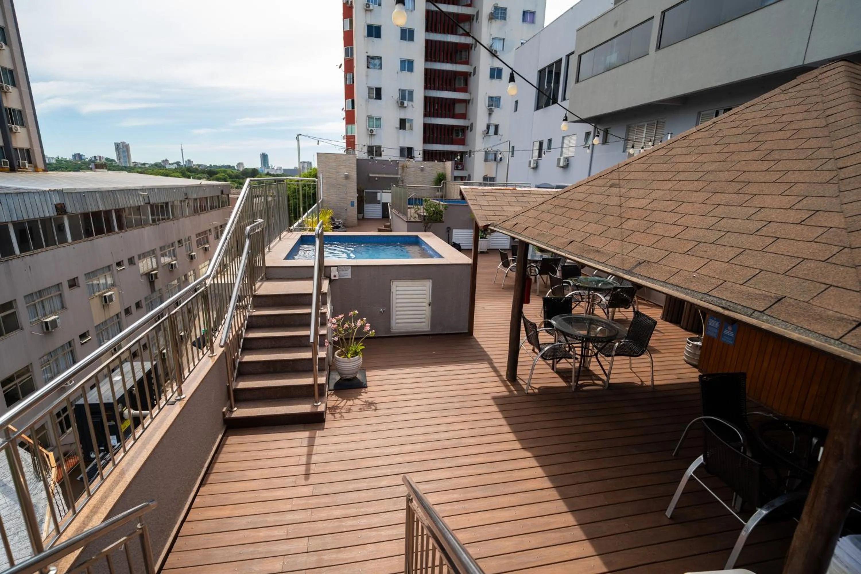 Swimming pool in Tarobá Hotel