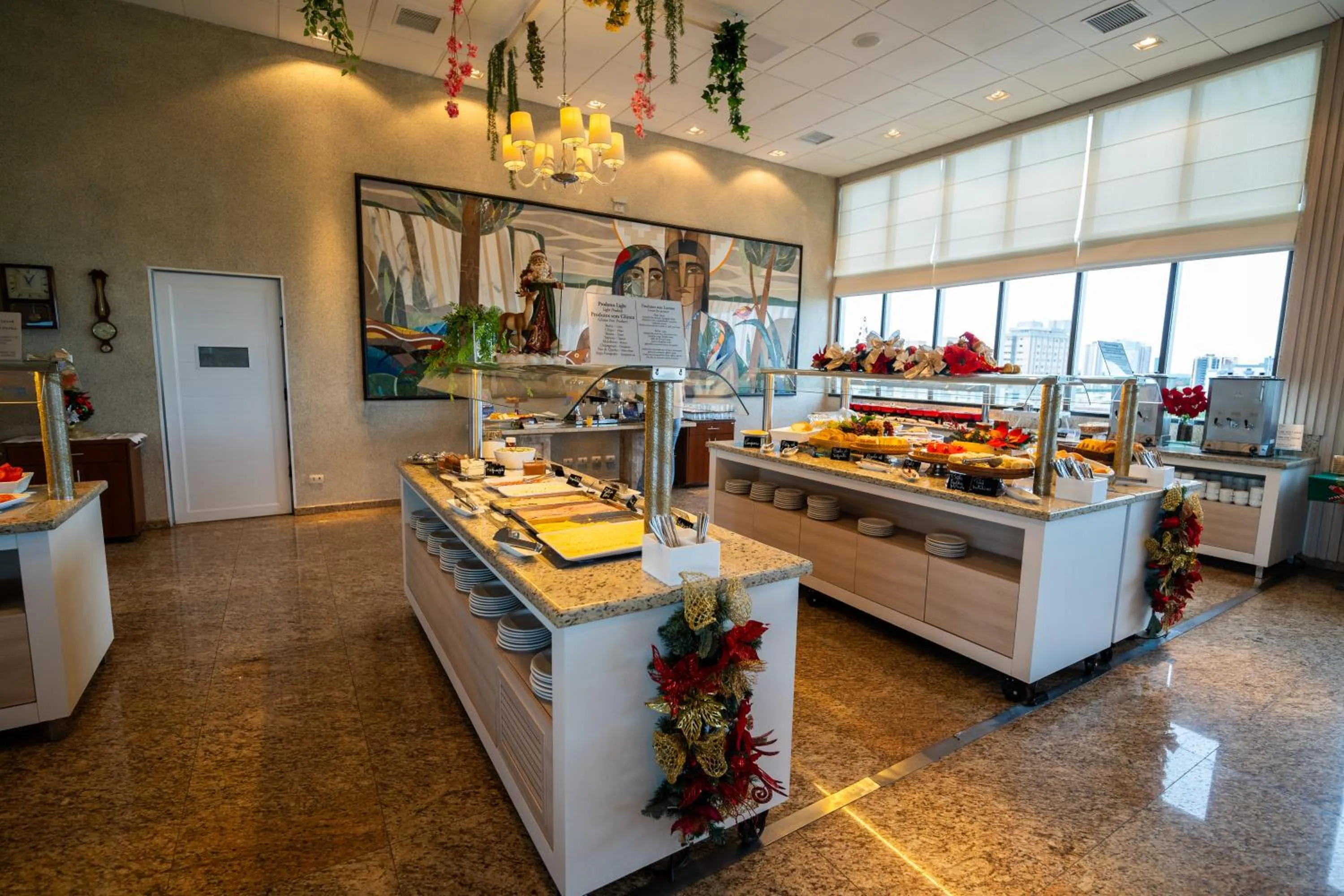 Breakfast in Tarobá Hotel