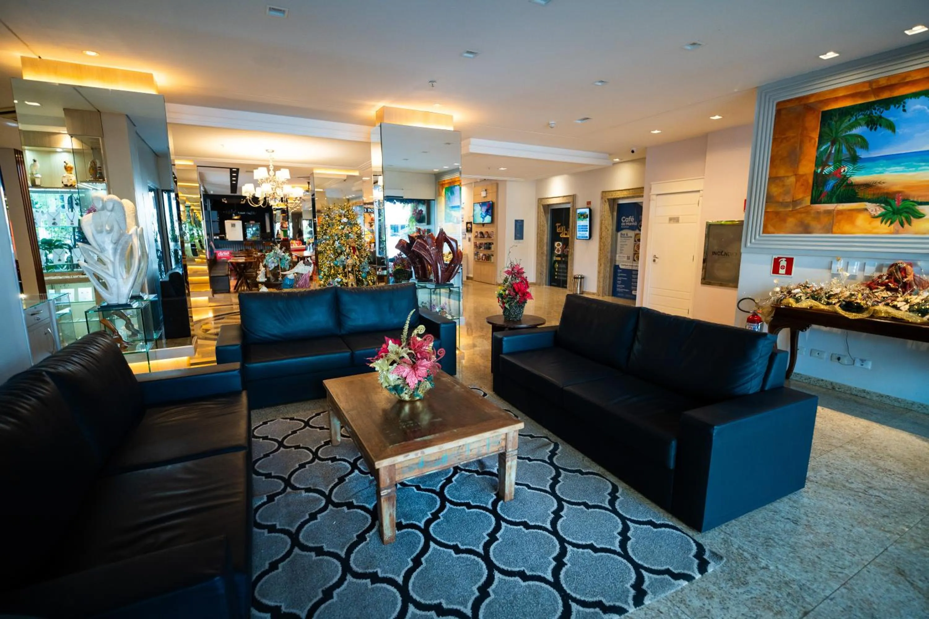 Lobby or reception in Tarobá Hotel