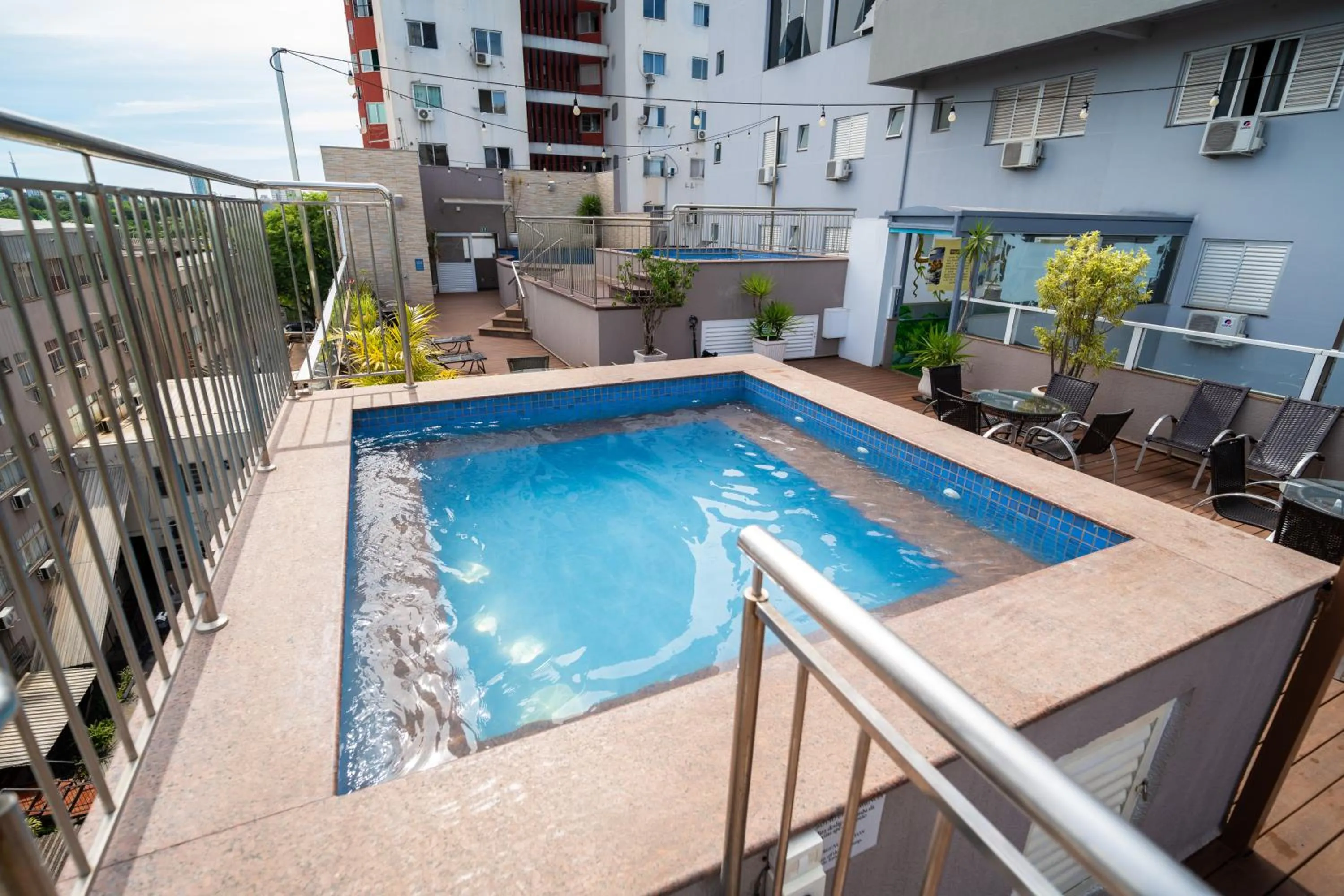 Swimming pool in Tarobá Hotel