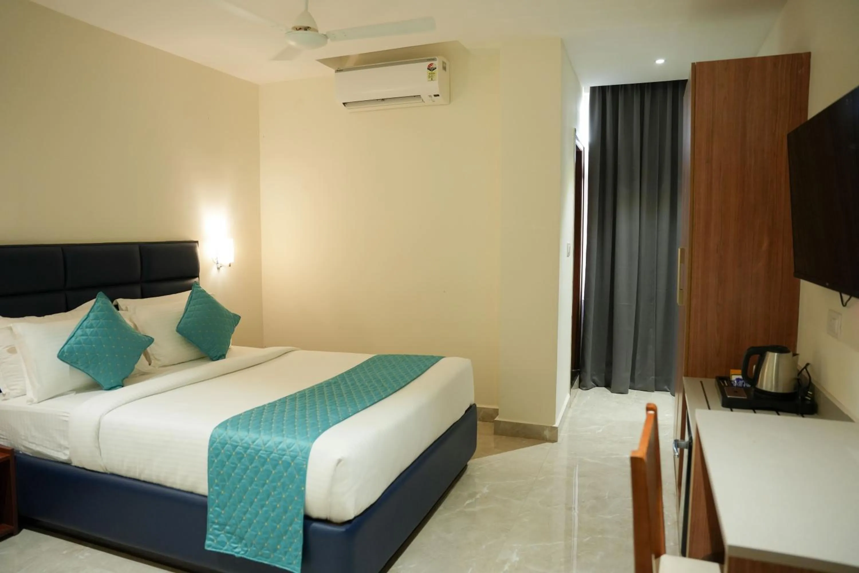 Bed in Hotel Maritan - Hitech City, Hyderabad