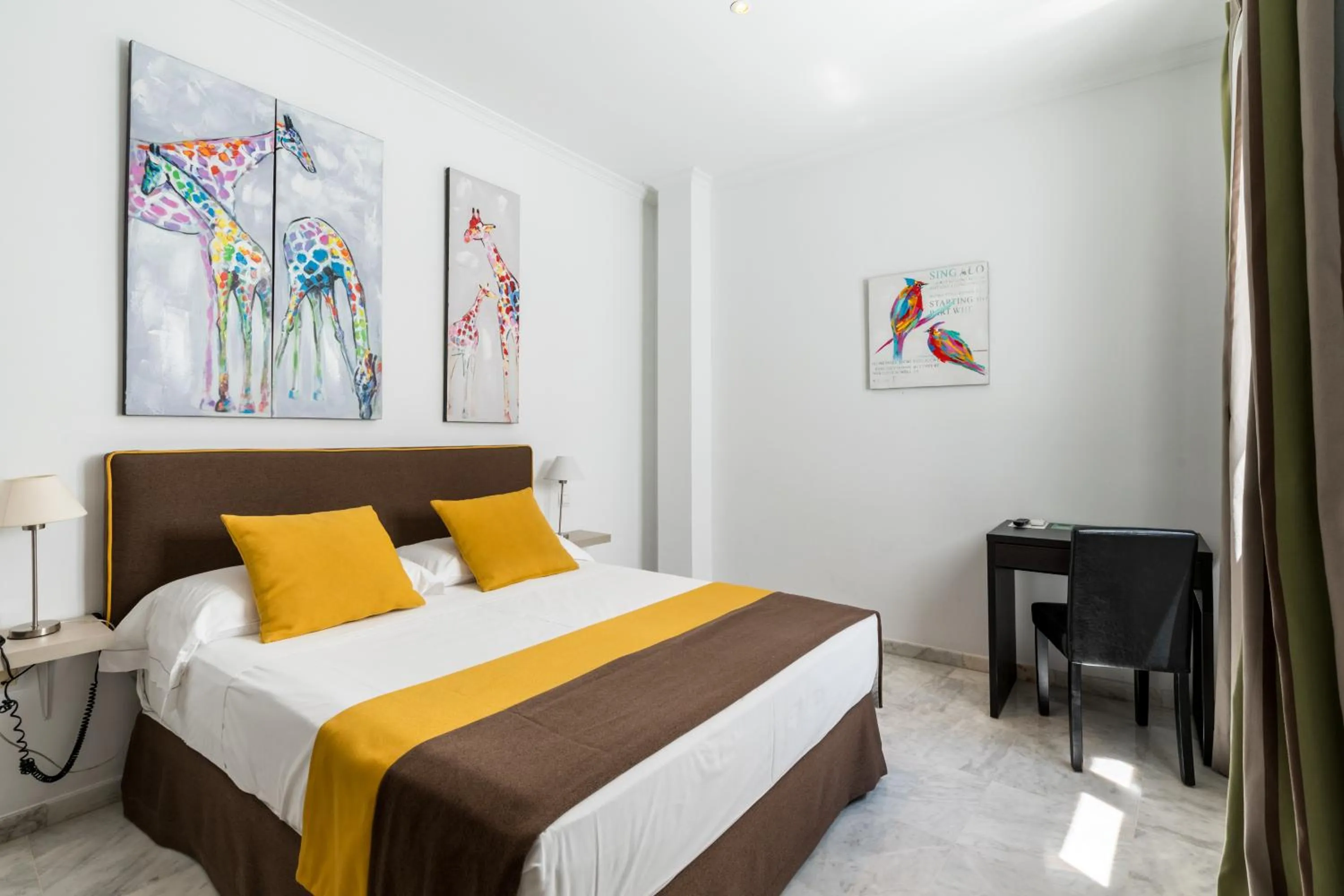 Bed in Cool Sevilla Hotel