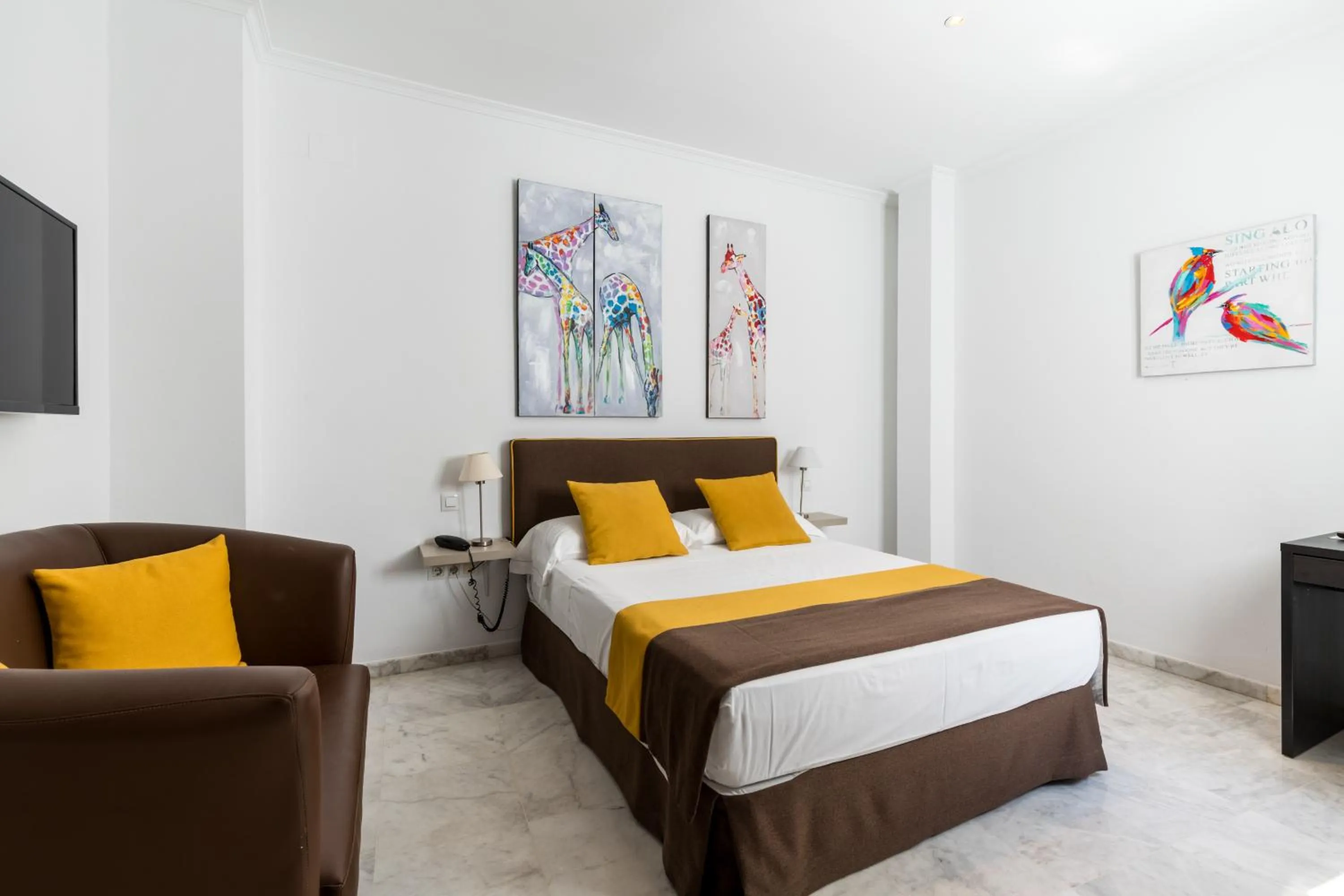 Bed in Cool Sevilla Hotel