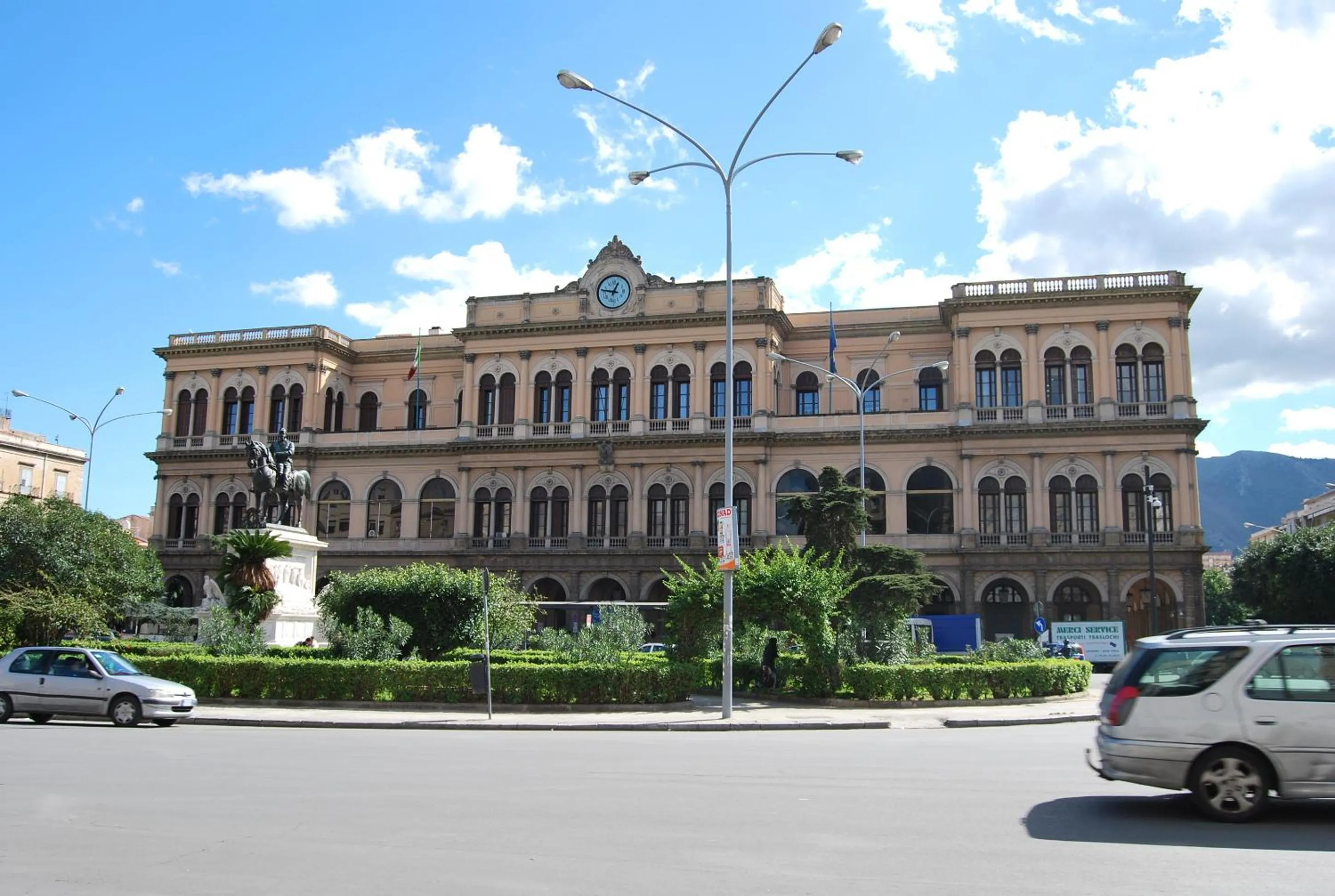 Property building in Bed and Breakfast Palermo Centro