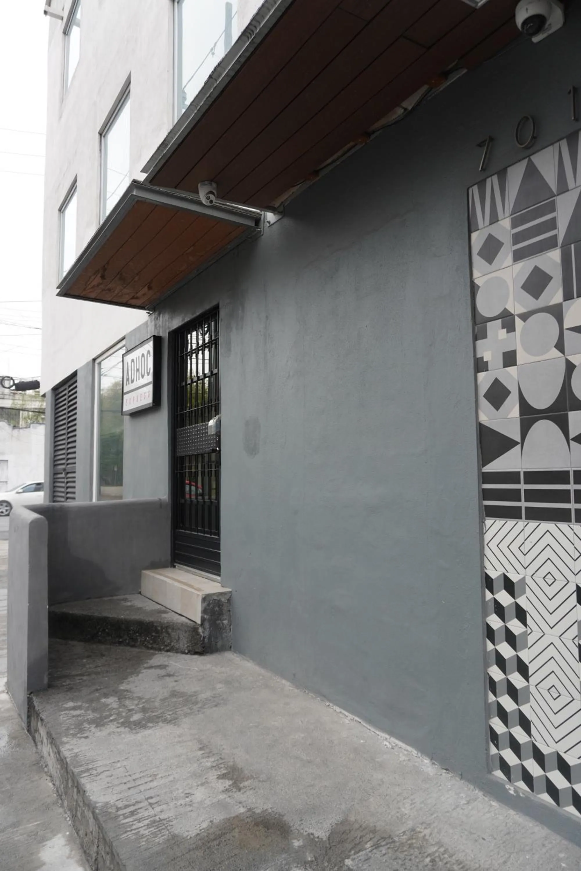 Facade/entrance in Adhoc Cintermex