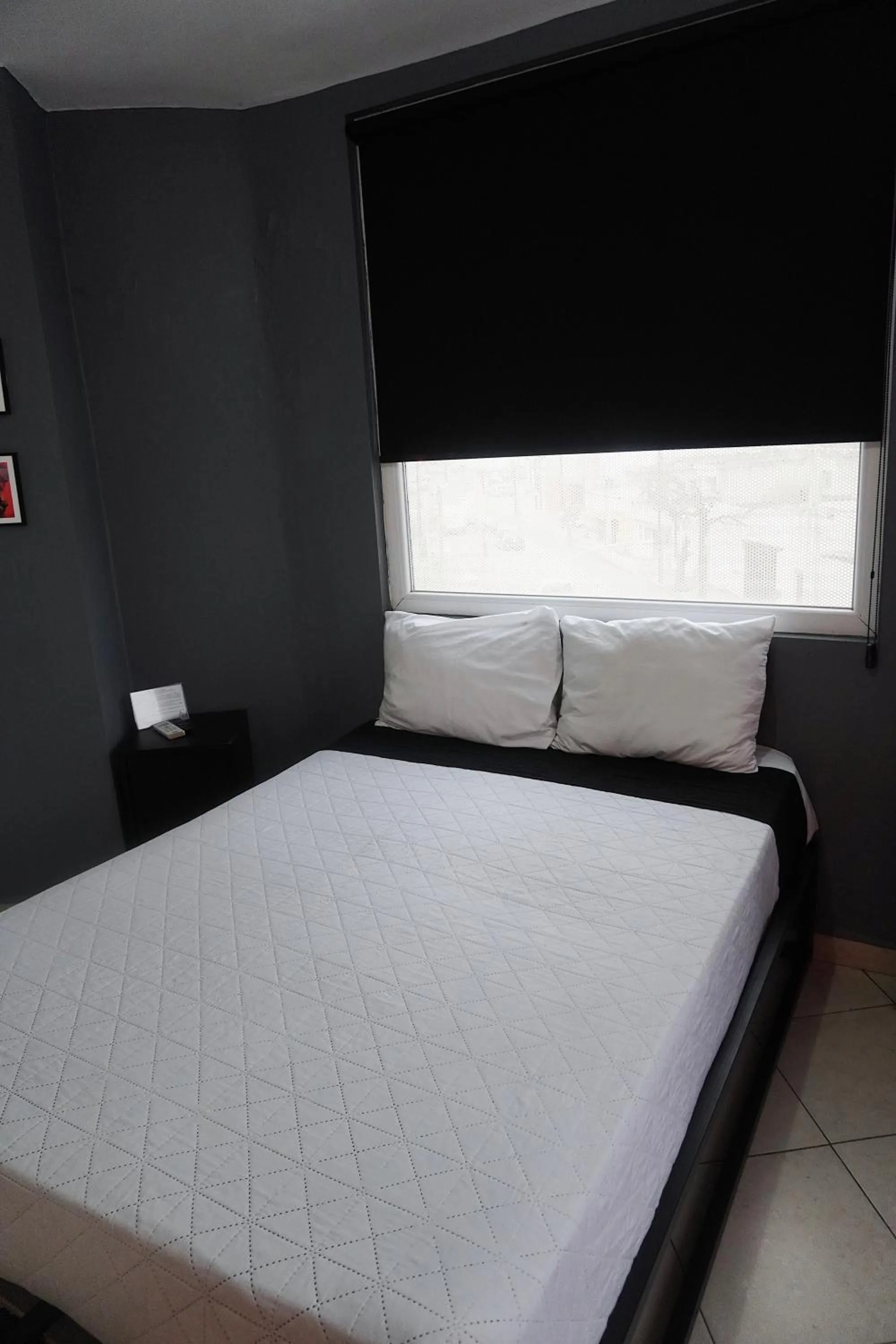 Bedroom, Bed in Adhoc Cintermex