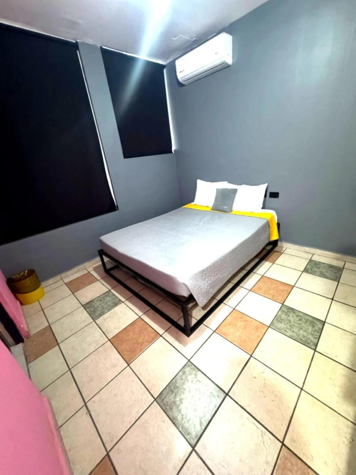 Bed in Adhoc Cintermex