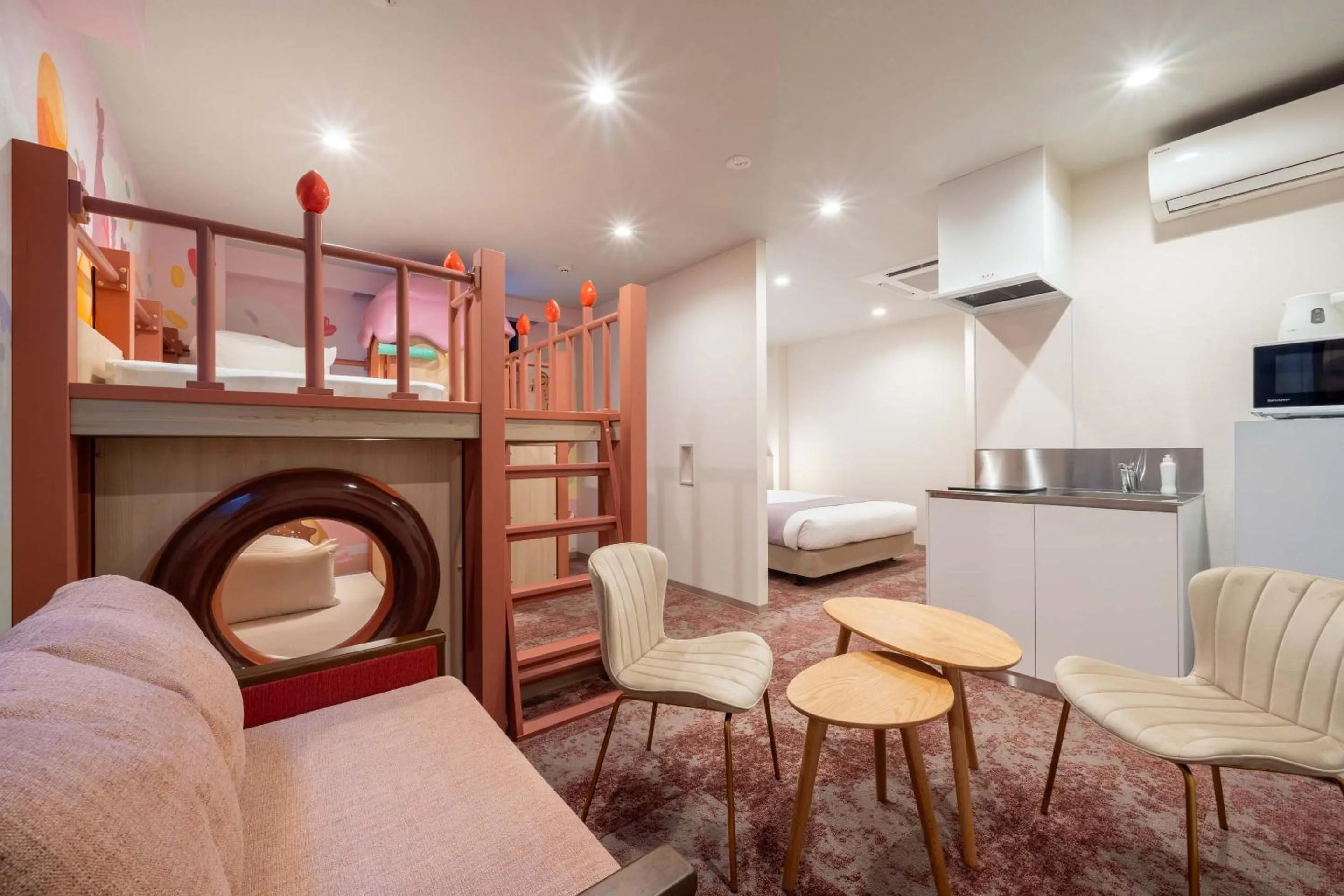 Bed in PLAY!! Resi Stay