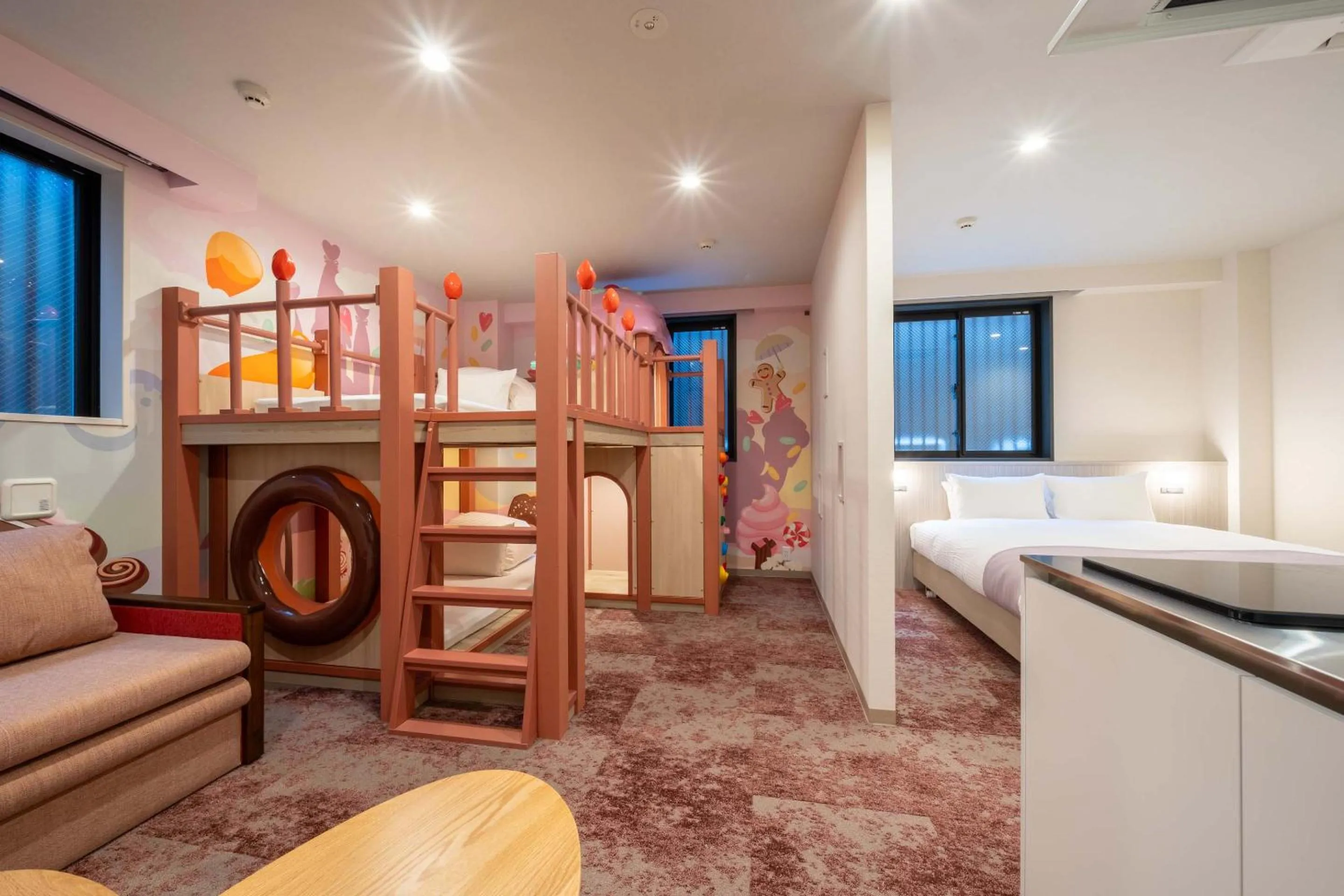 Bed in PLAY!! Resi Stay