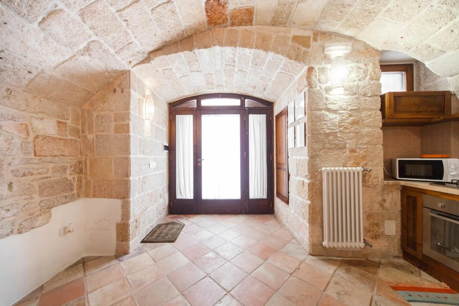 Facade/entrance in Cuore di Pietra - Housea