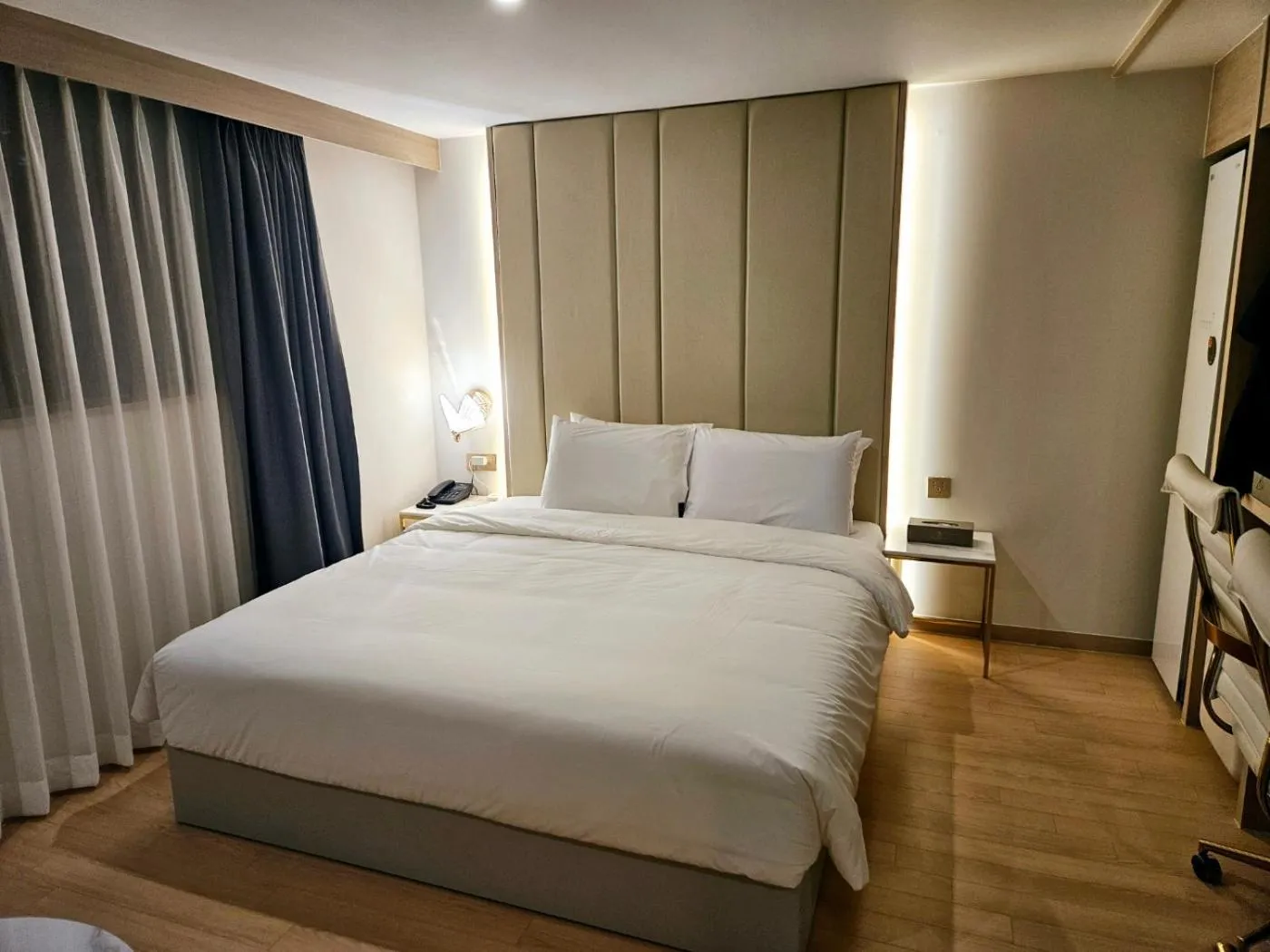 Bed in Daeyeon Grandis Hotel